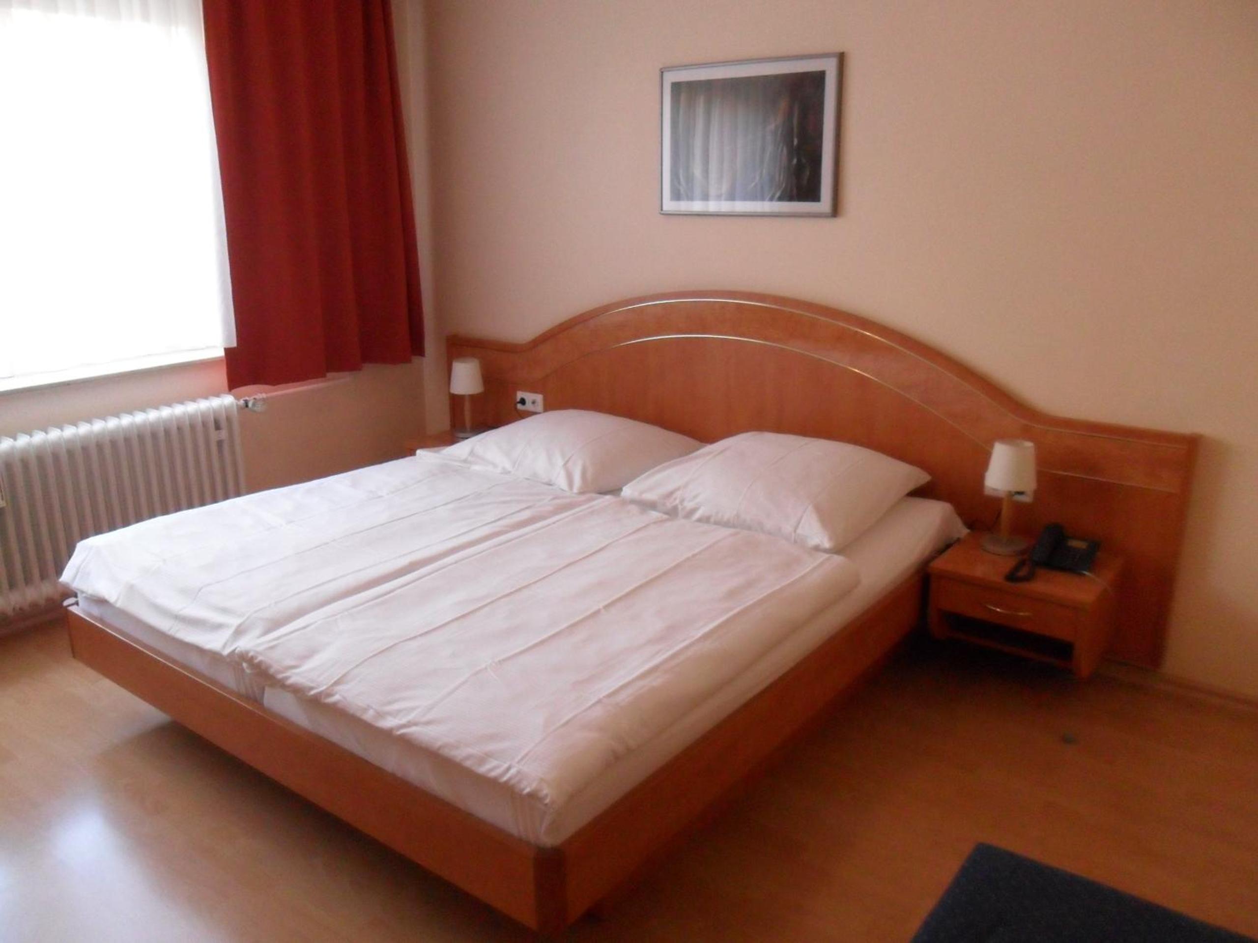 Double Room - Photo 4