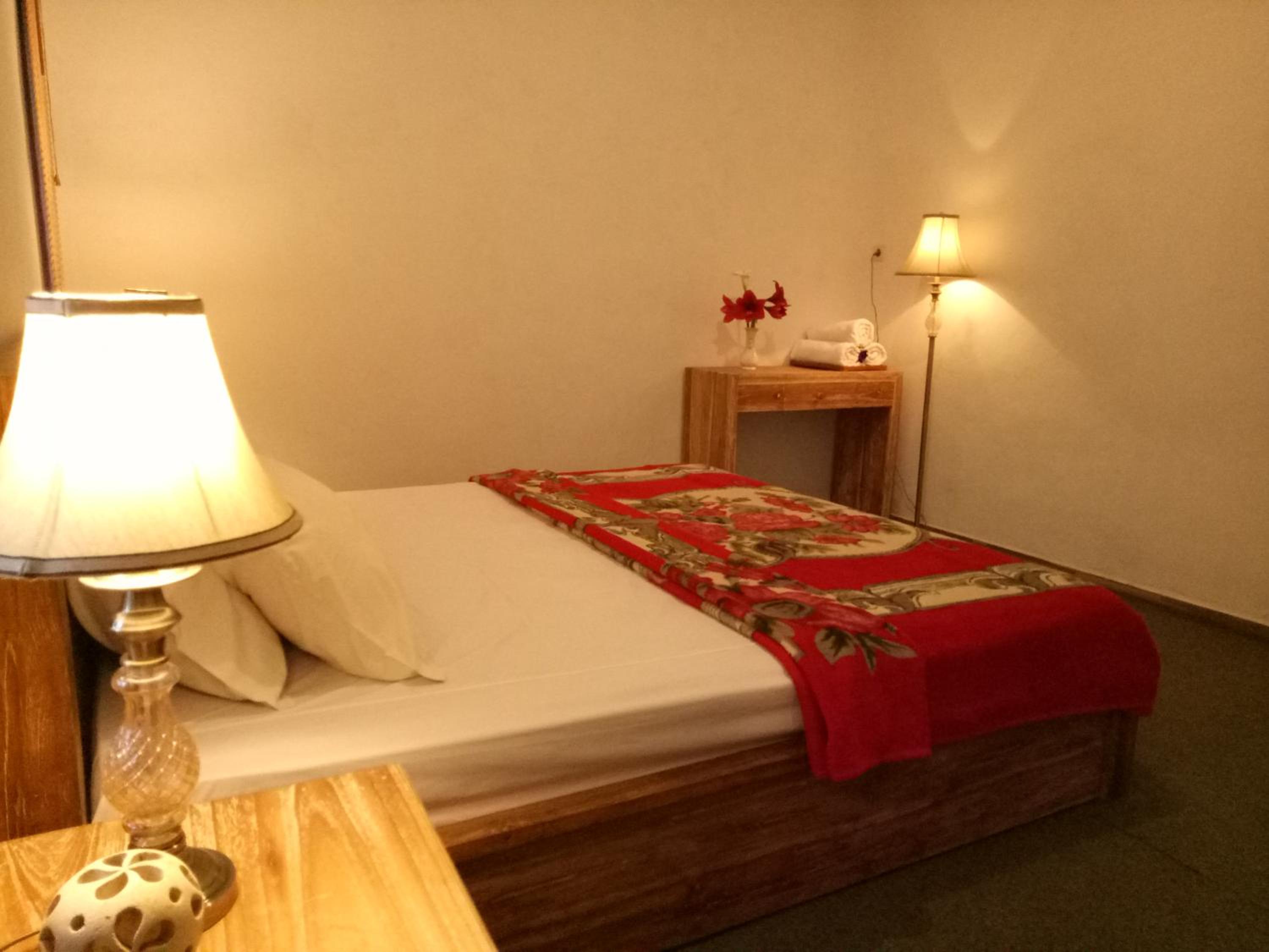 Double Room with Private Bathroom - Photo 21