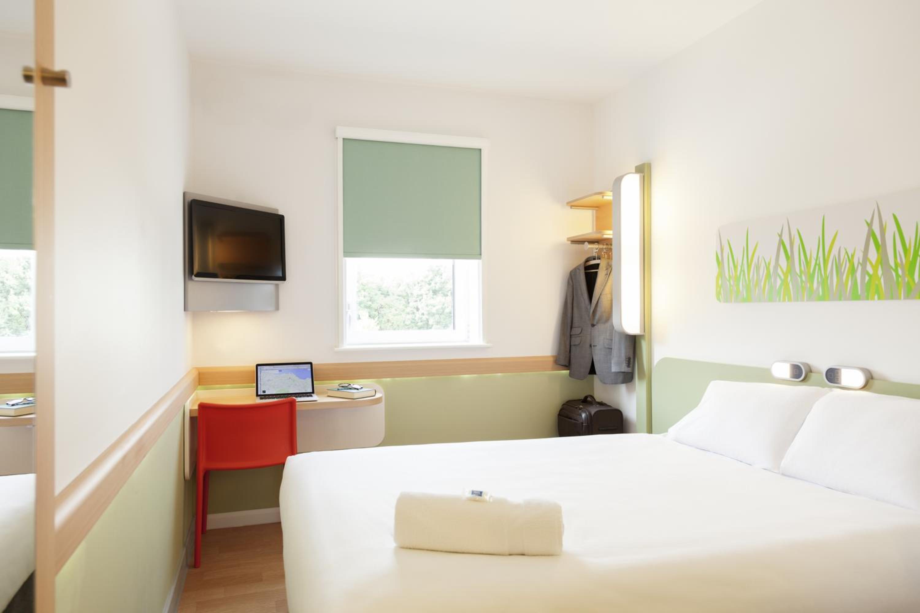 Classic Double Room - Photo 12