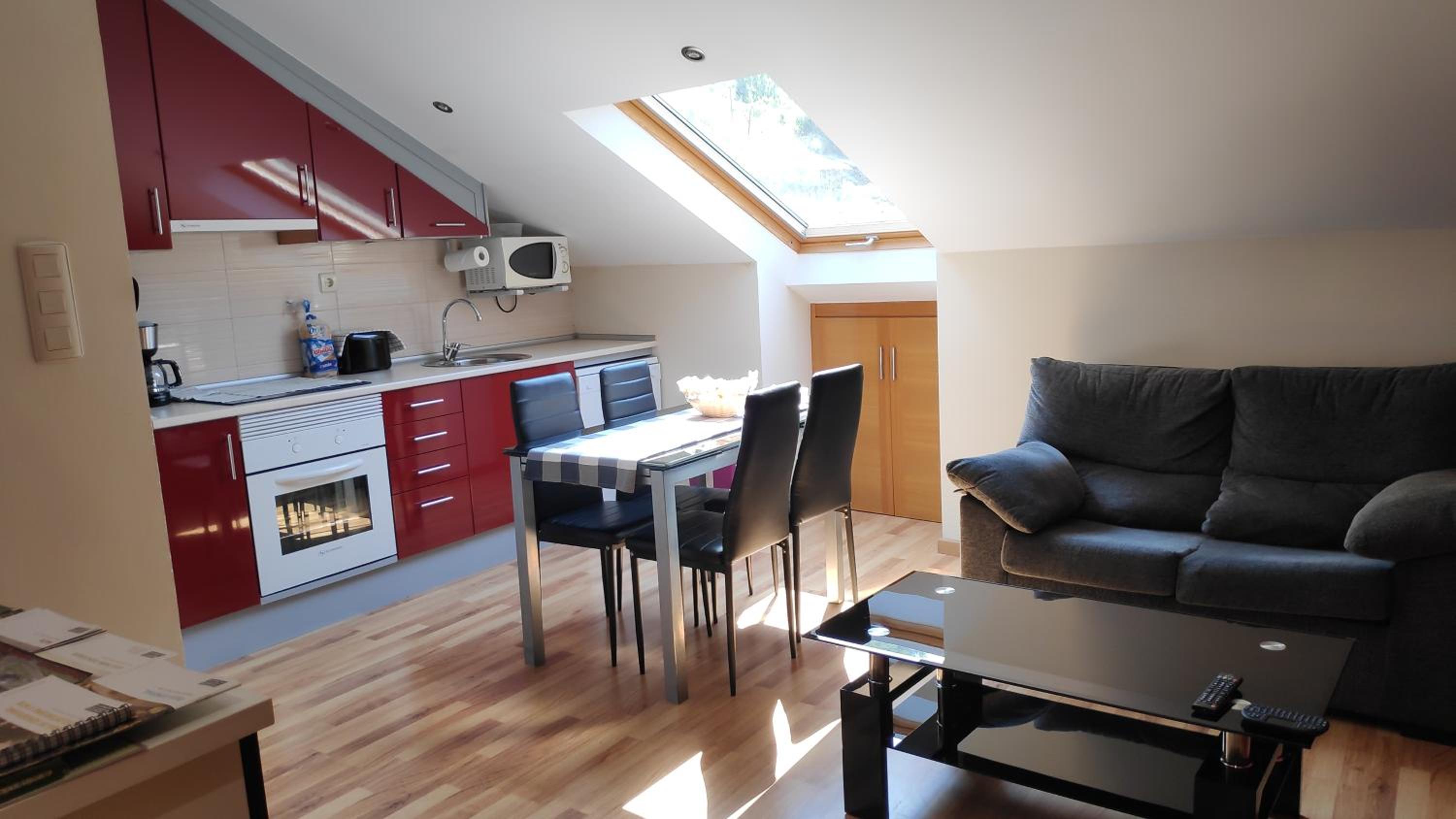 One-Bedroom Apartment - Photo 7