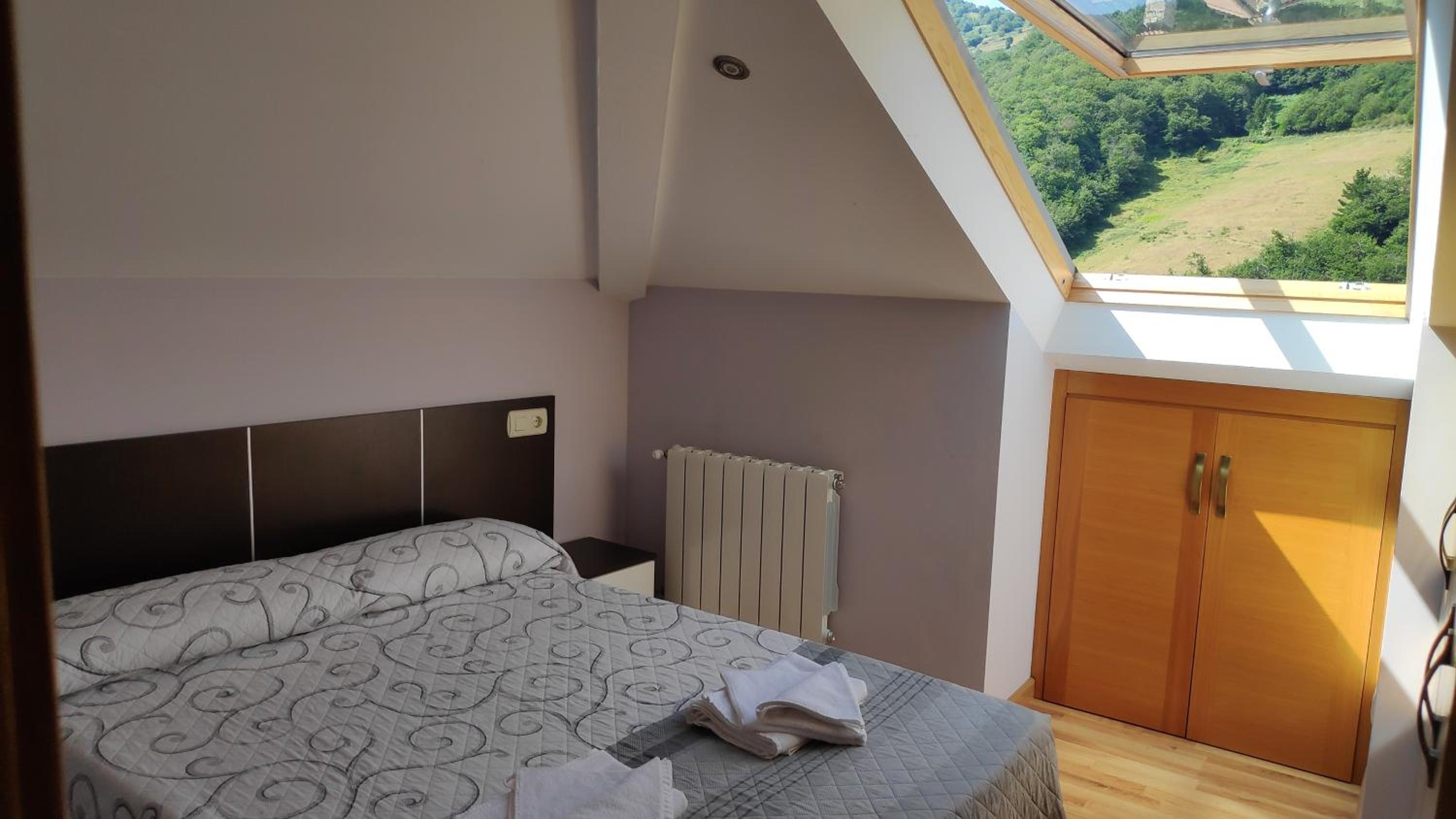 One-Bedroom Apartment - Photo 1