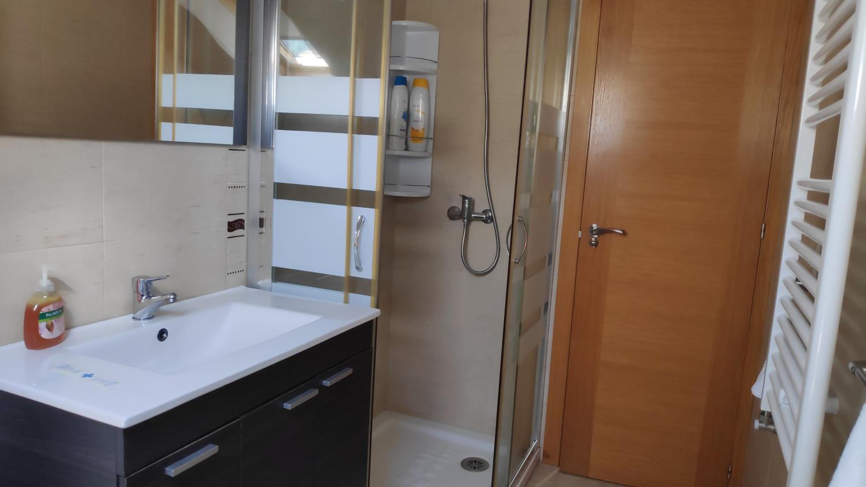 One-Bedroom Apartment - Photo 12