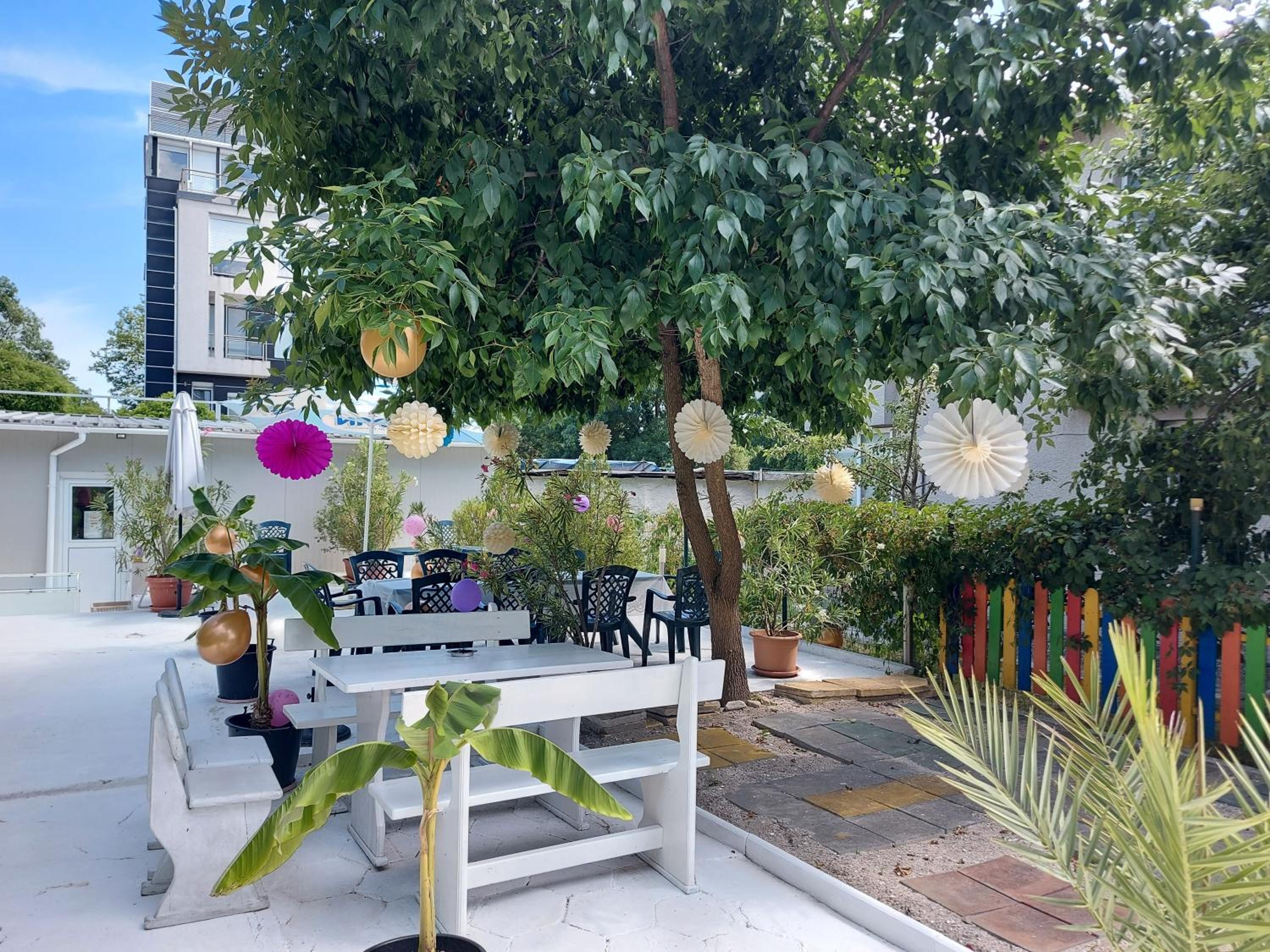 Twin/Double Room with Balcony (2 Adults) photo 2