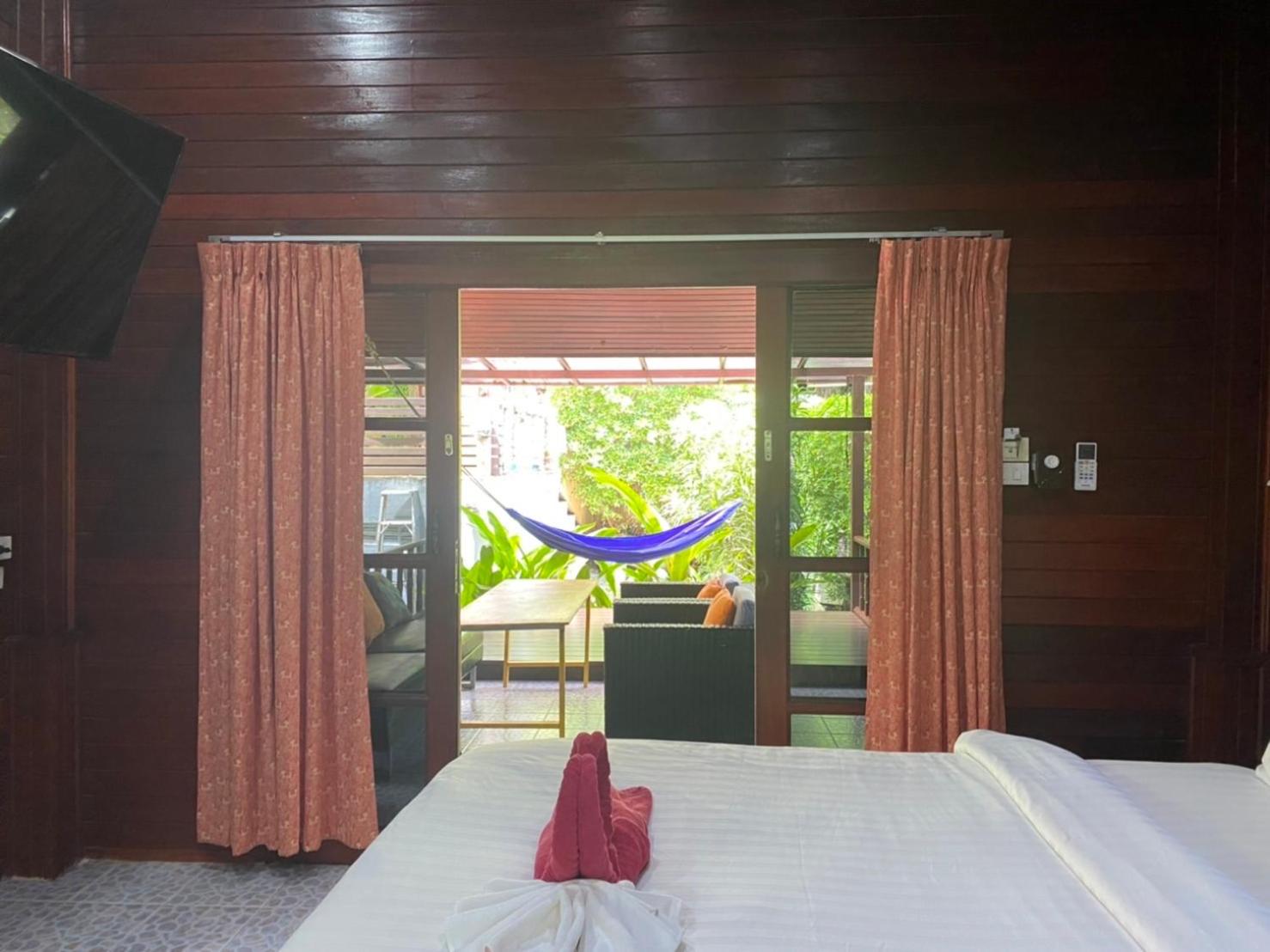 Bungalow con vista al jardín