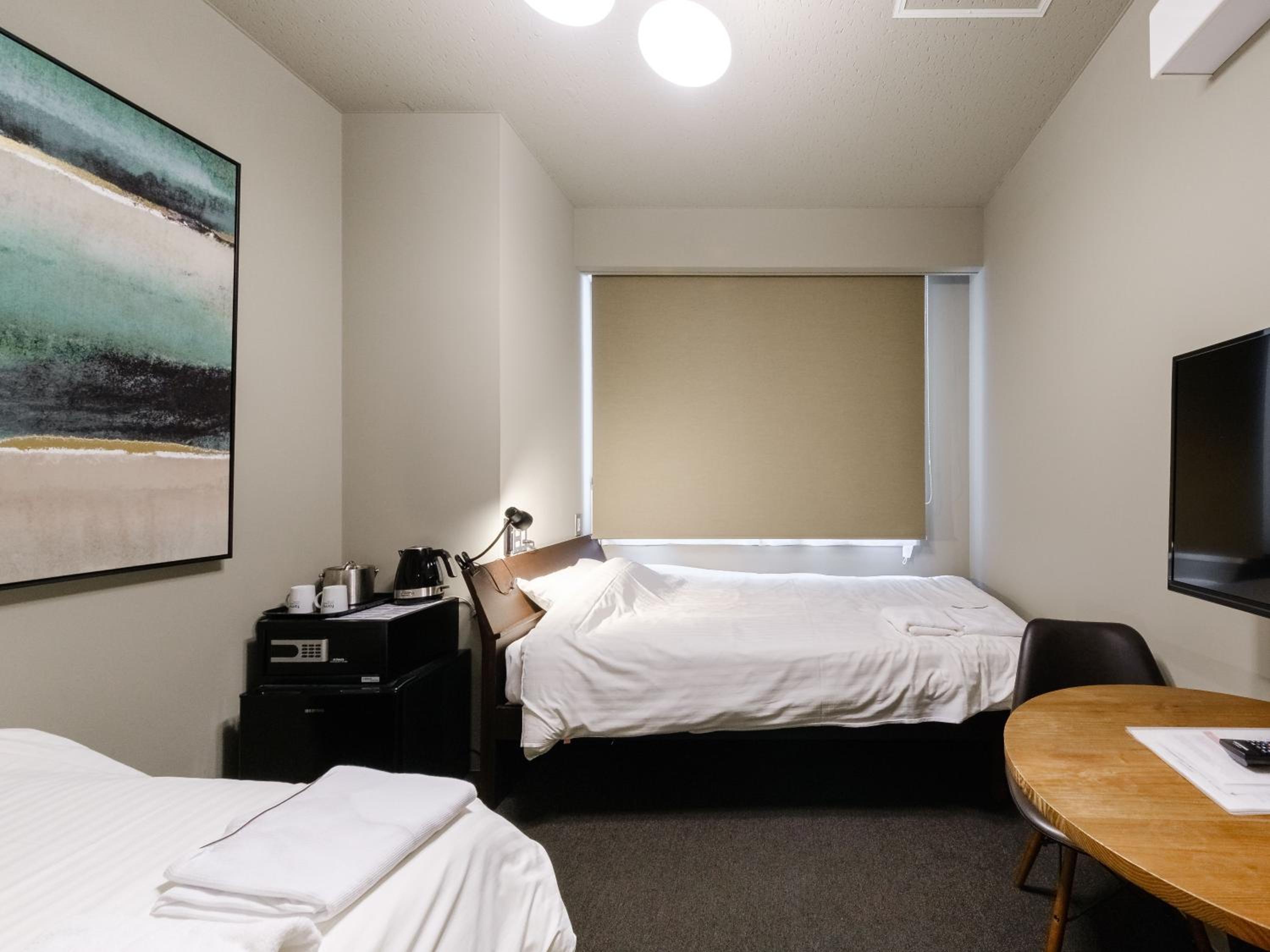 Standard Twin Room - Photo 1
