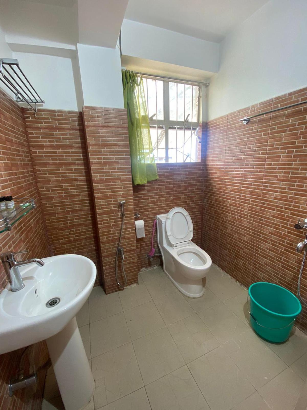 Double Room - Photo 3