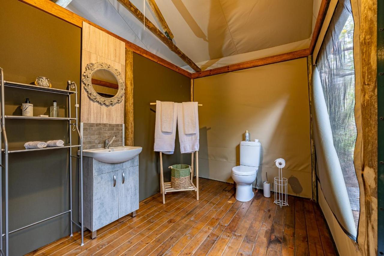 Deluxe Double Room with Balcony photo 2
