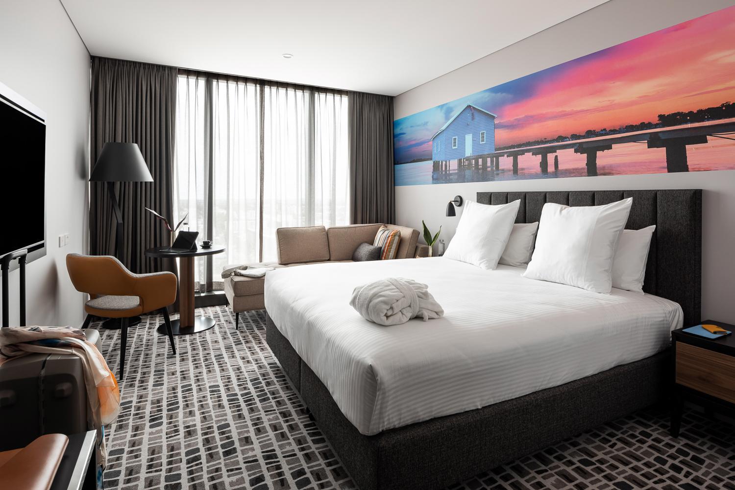 Executive King Room - Photo 8