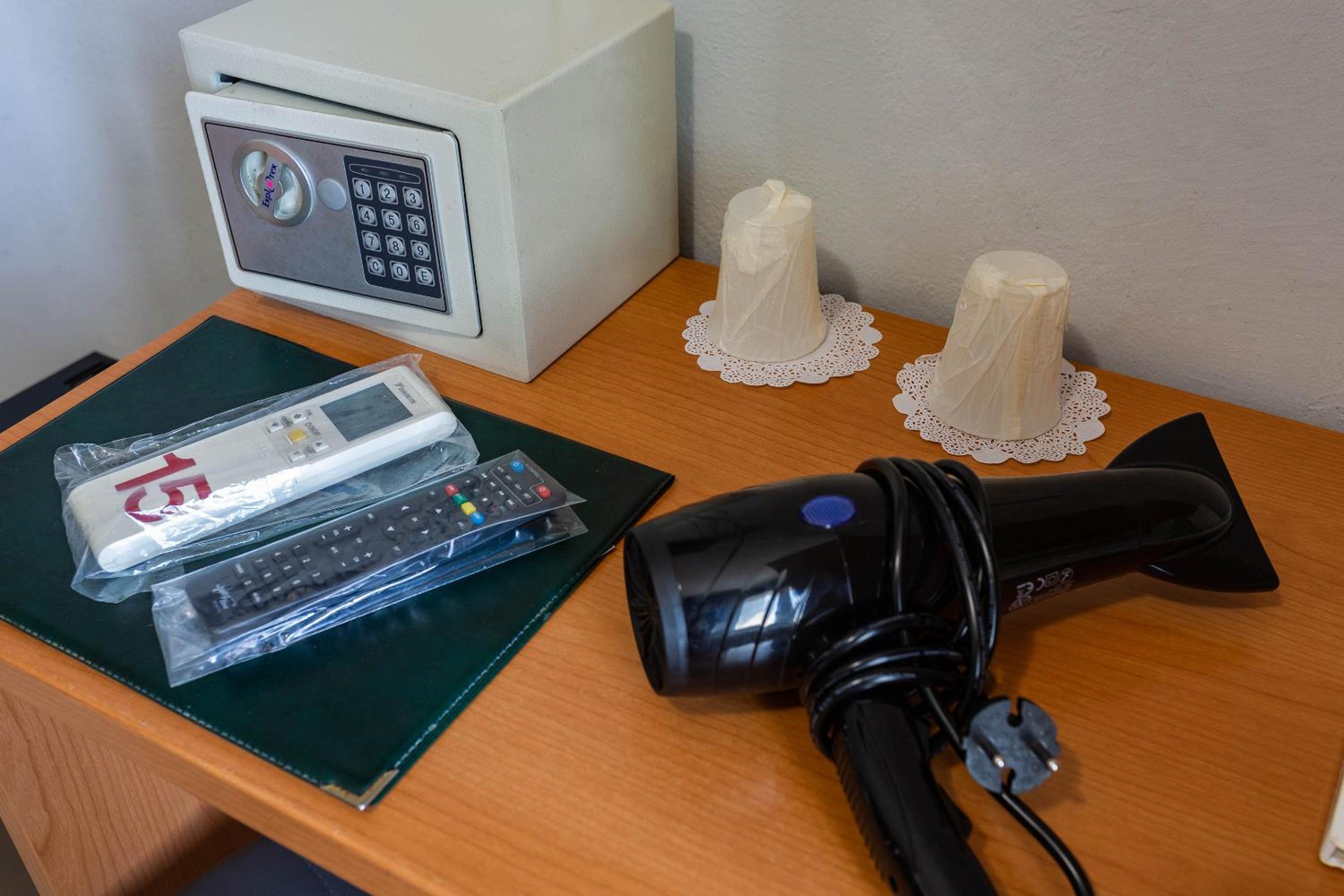 Double Room - Photo 6