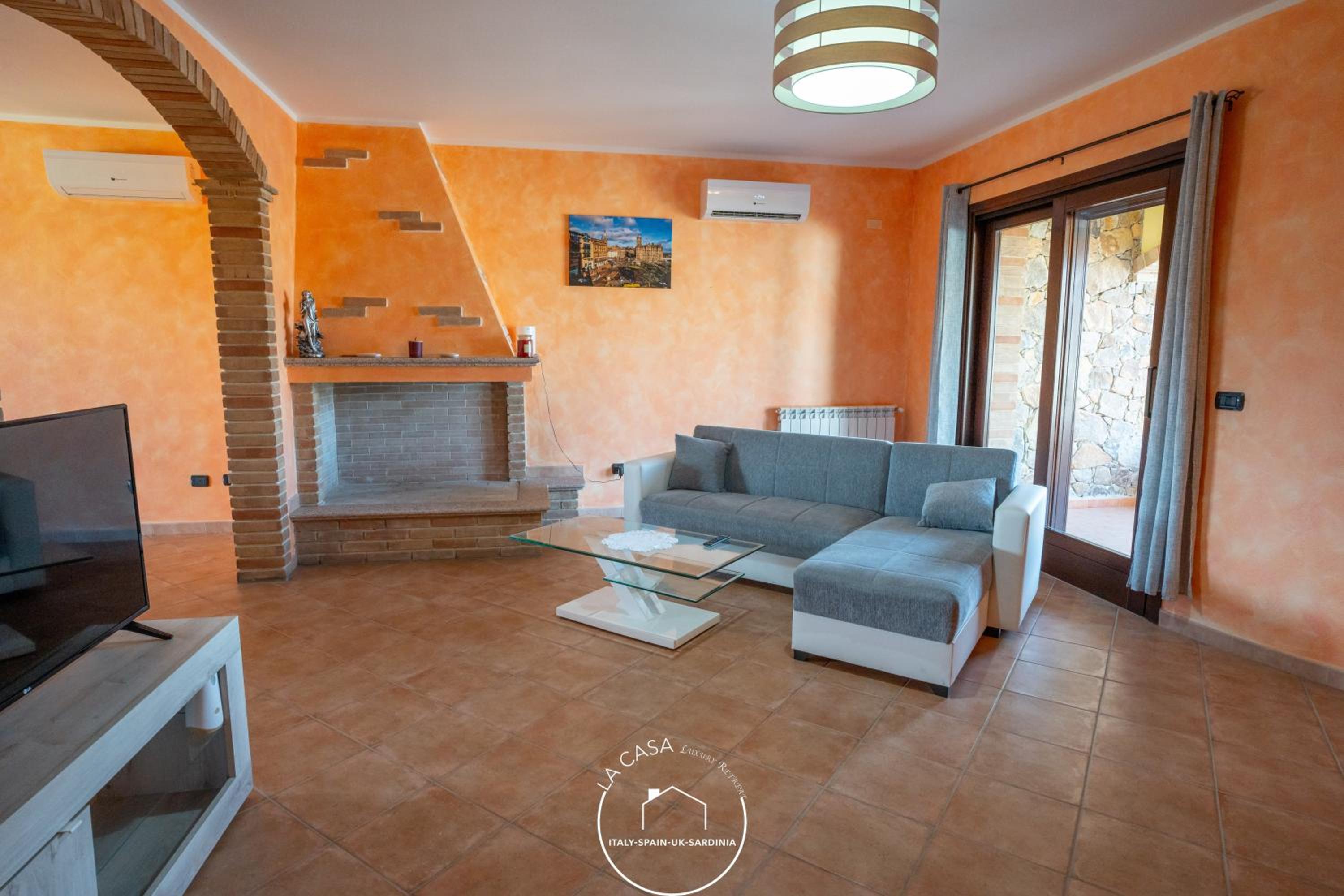 Villa photo 1