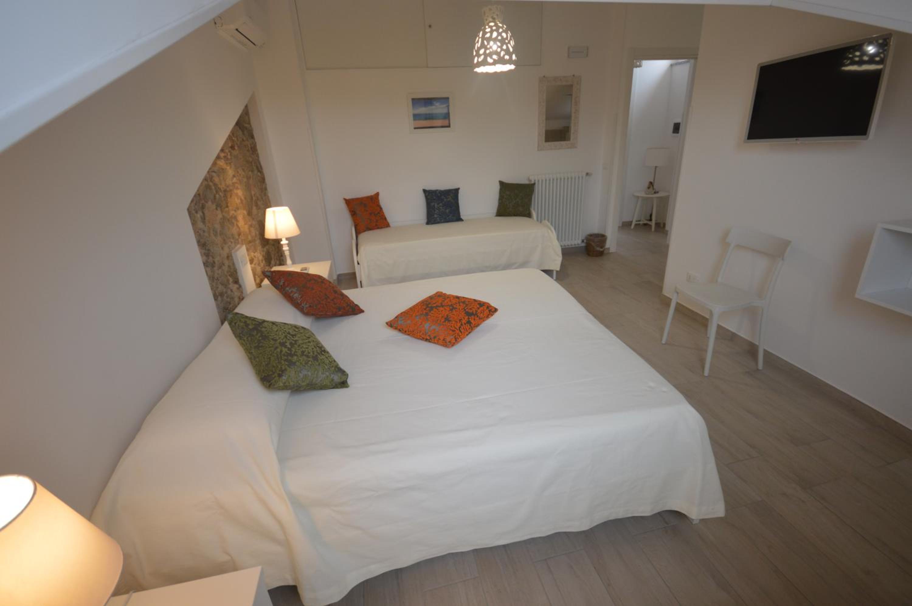 Triple Room With Private Bathroom