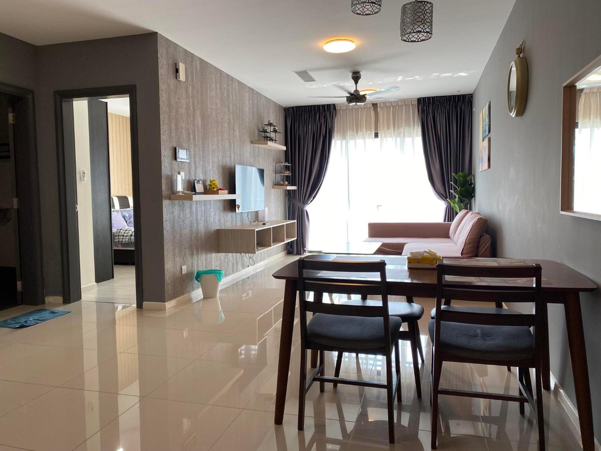 One-Bedroom Apartment