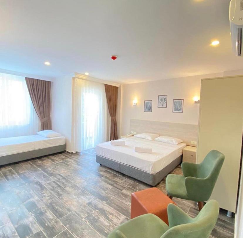 Quadruple Room with Garden View - Photo 5