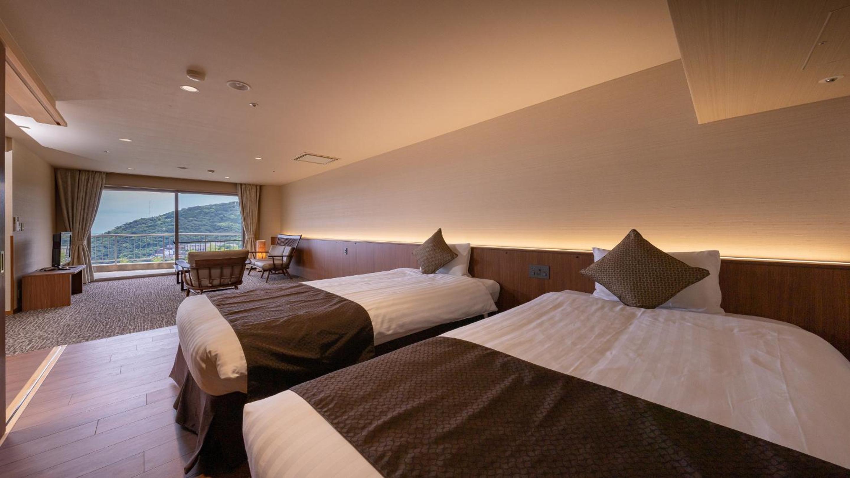 Twin Room Superior Non Smoking (With Living Room) - Photo 2