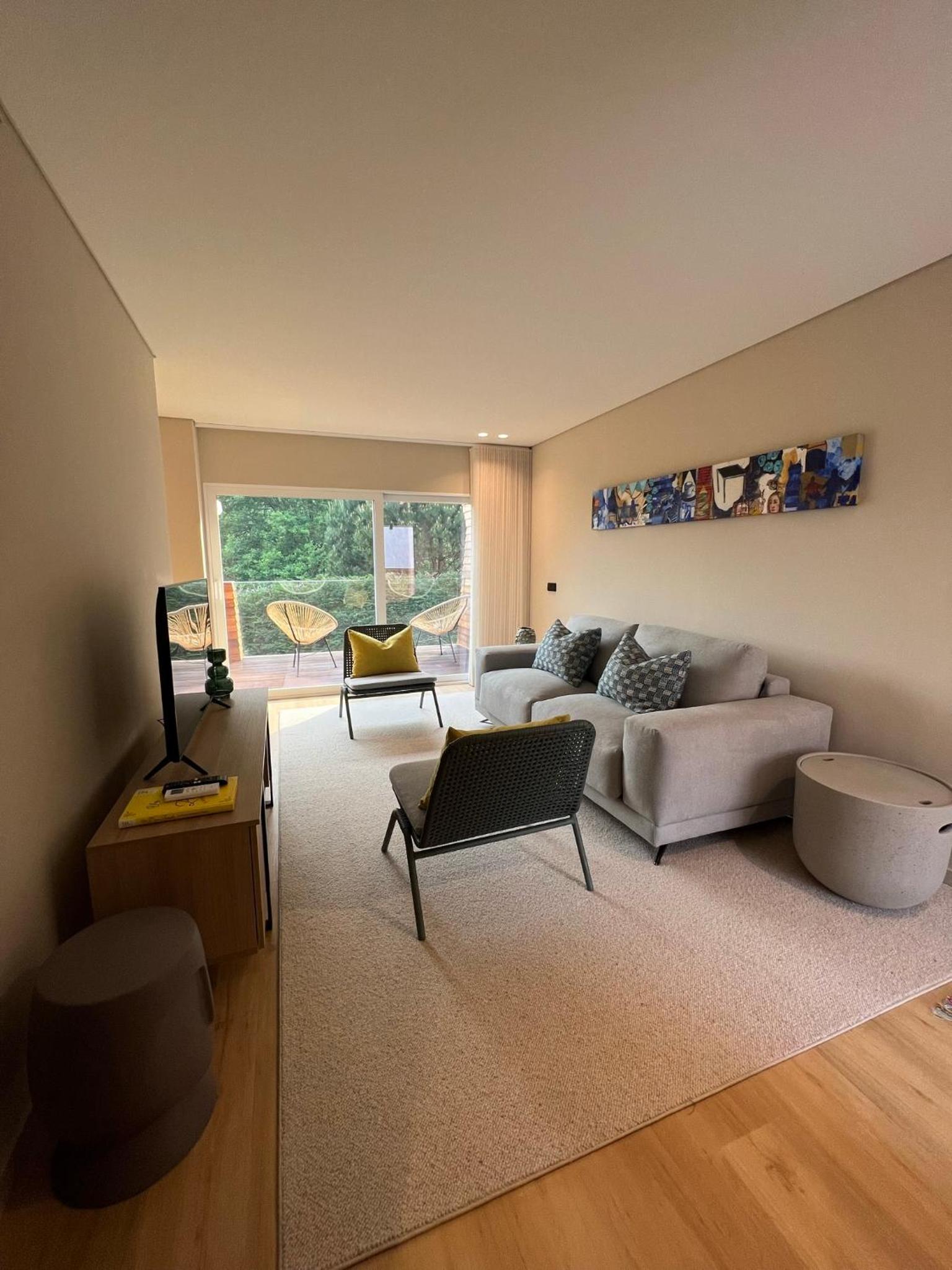 One-Bedroom House photo 1