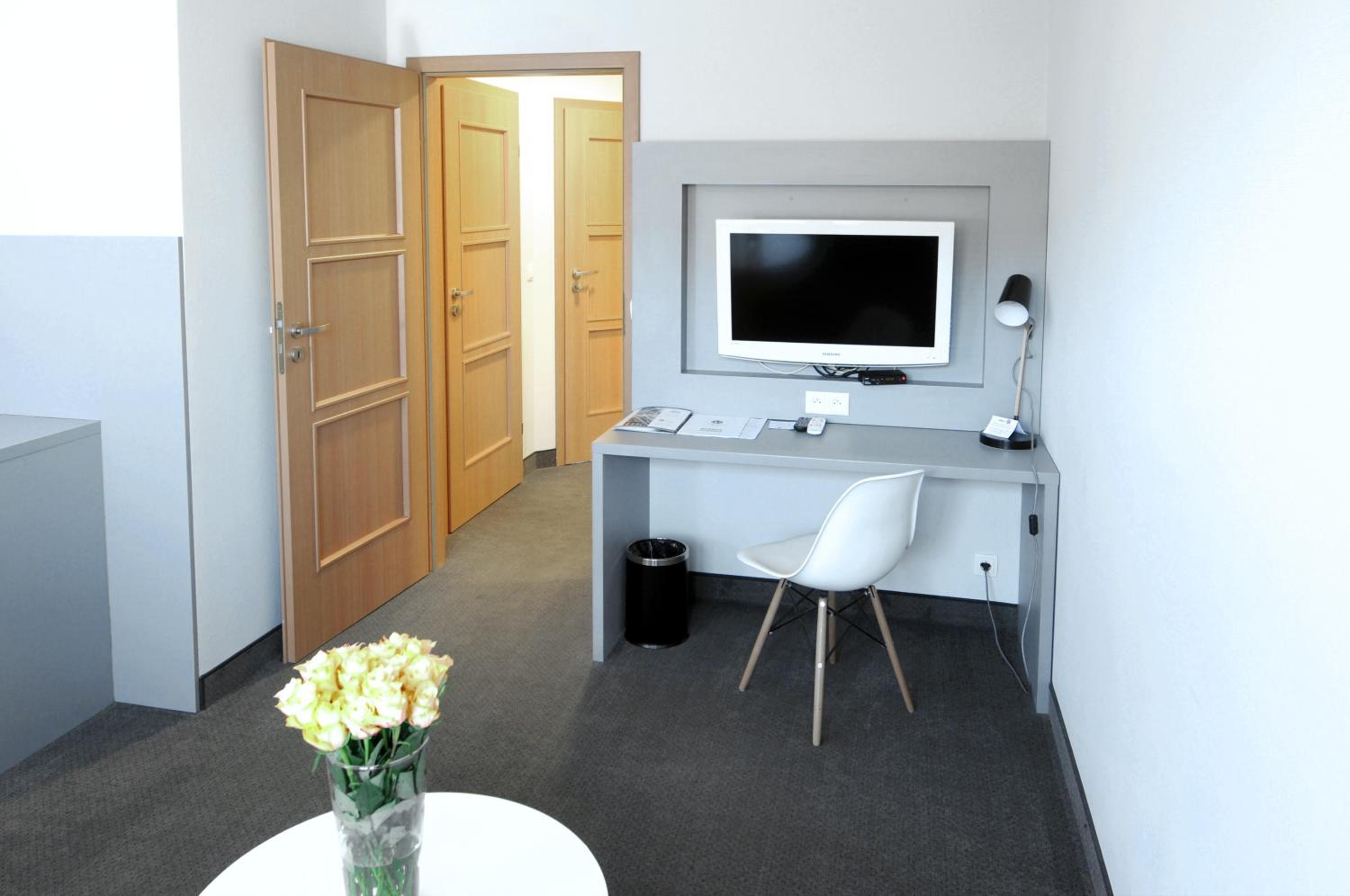 Standard Apartment - Photo 5