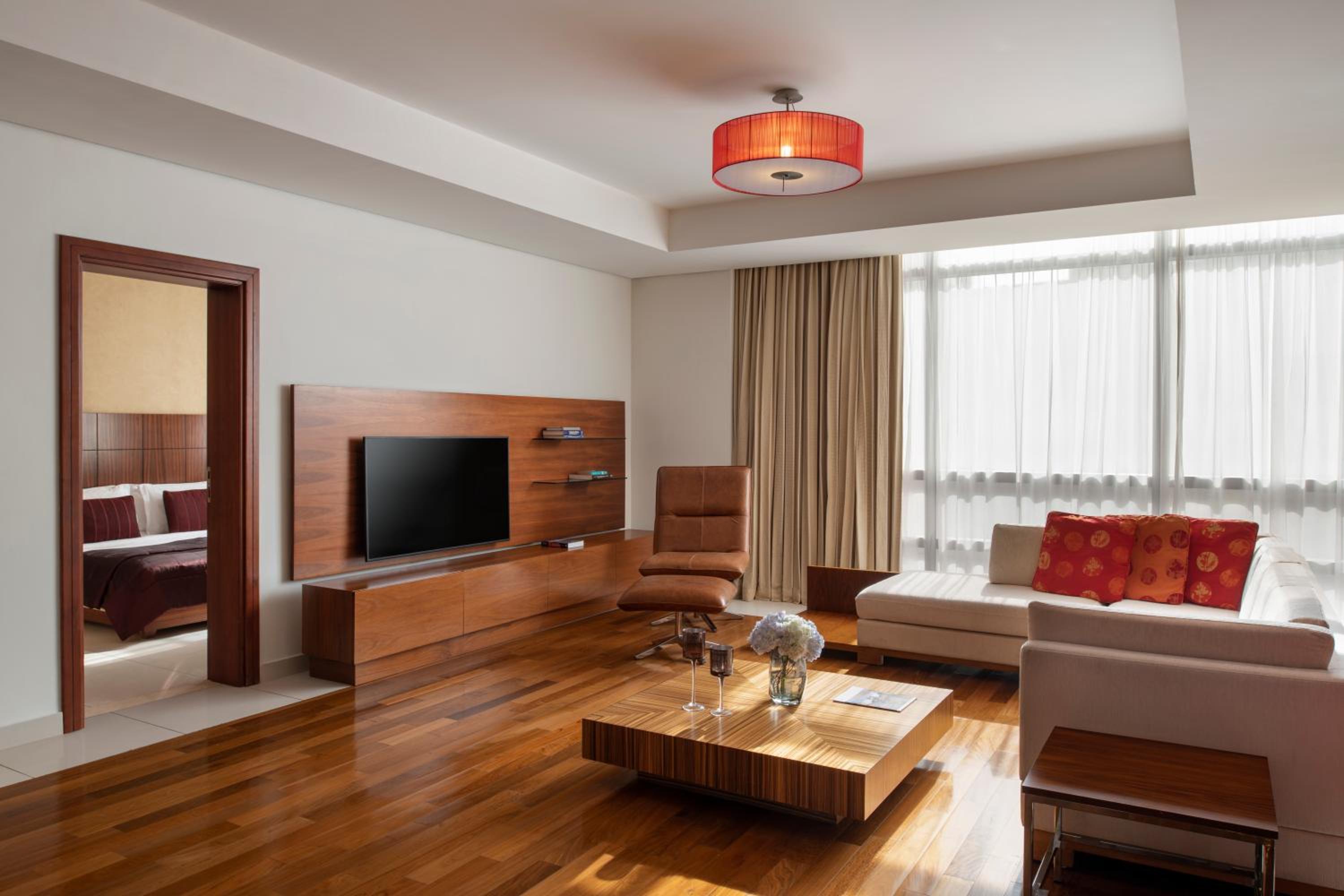 One-Bedroom Deluxe Apartment with beach access