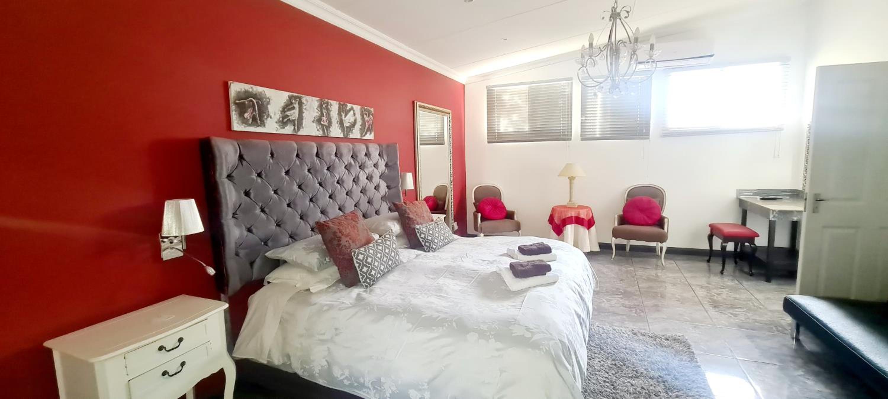 Deluxe Suite - Photo 4