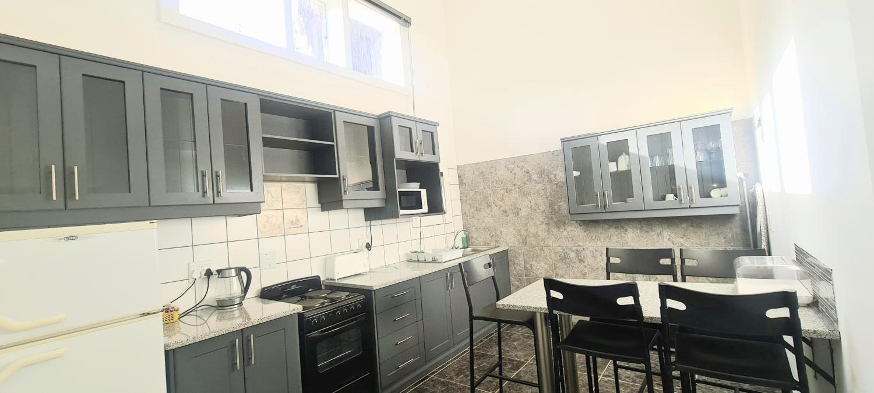 Deluxe Suite - Photo 3