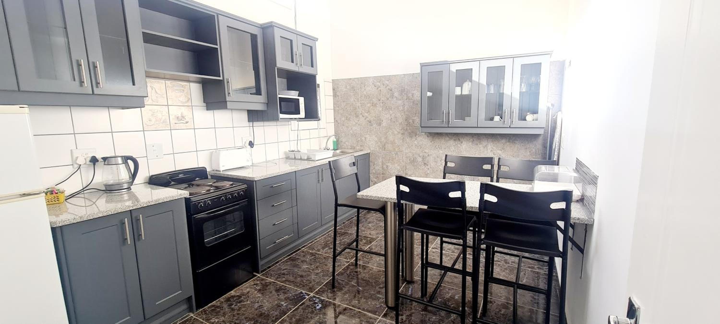 Deluxe Suite - Photo 2