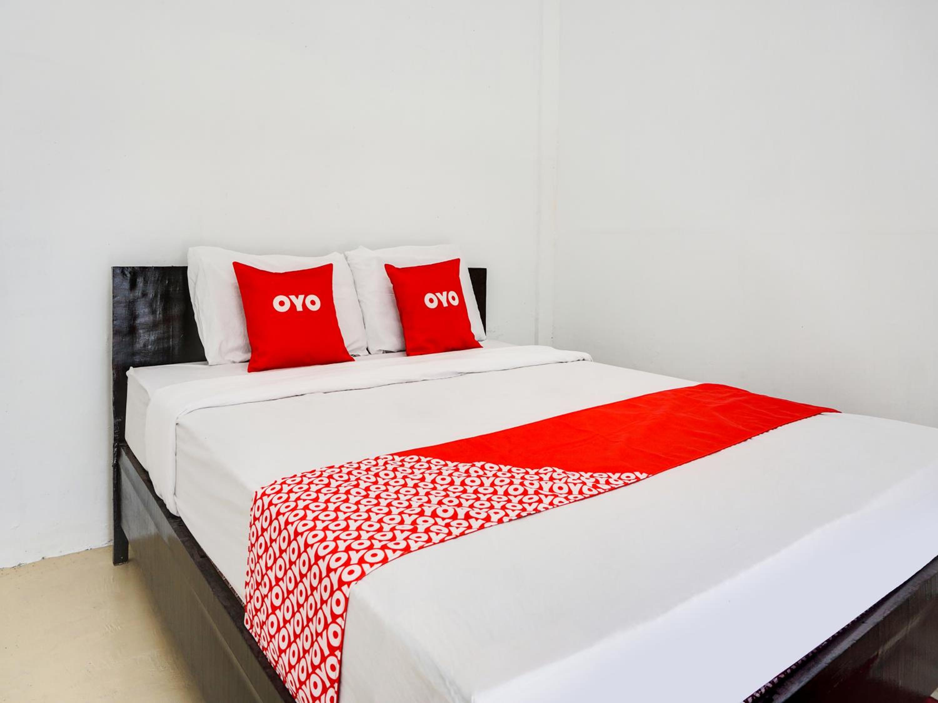 Deluxe King Room photo 2