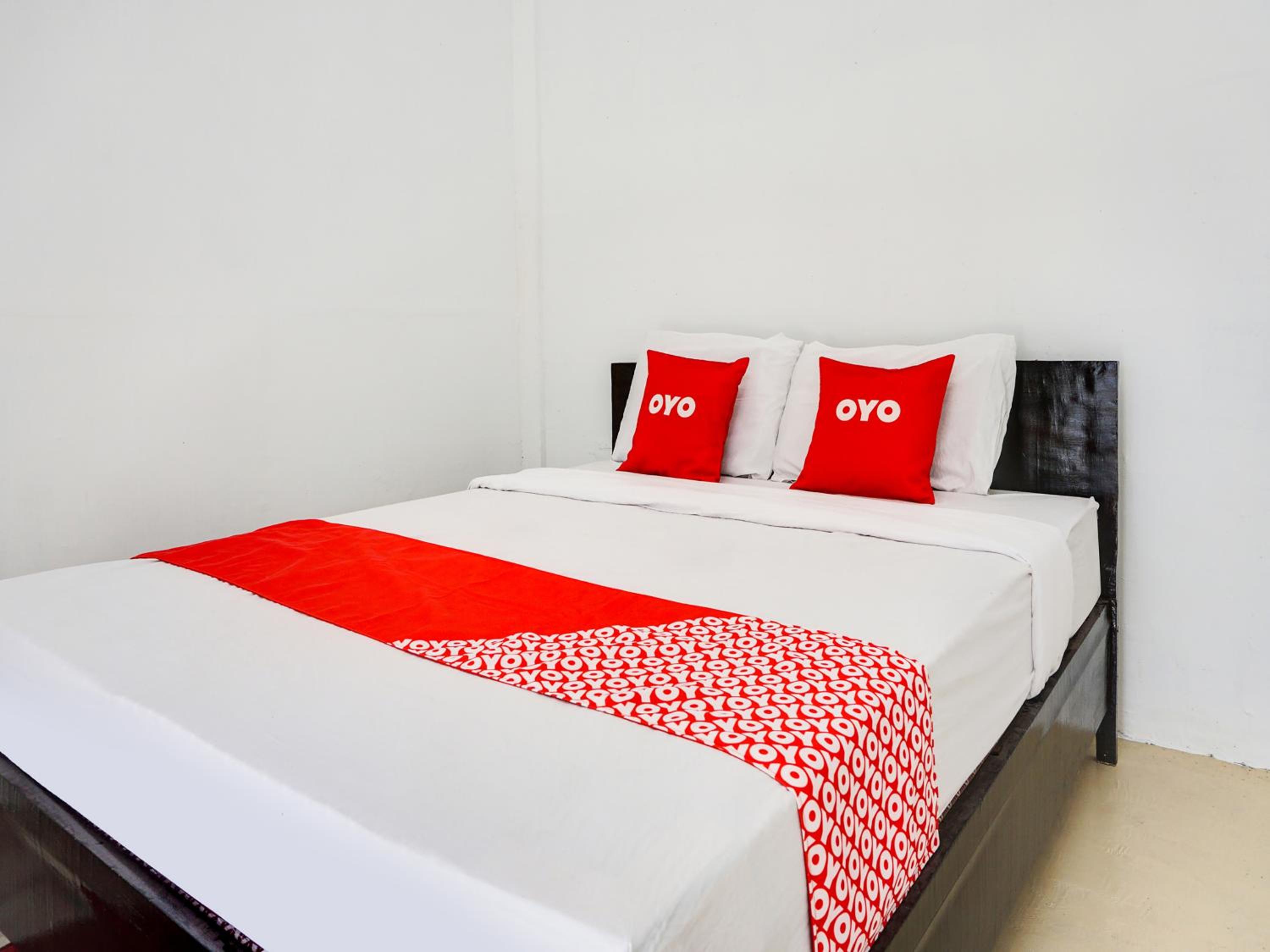Deluxe King Room photo 3