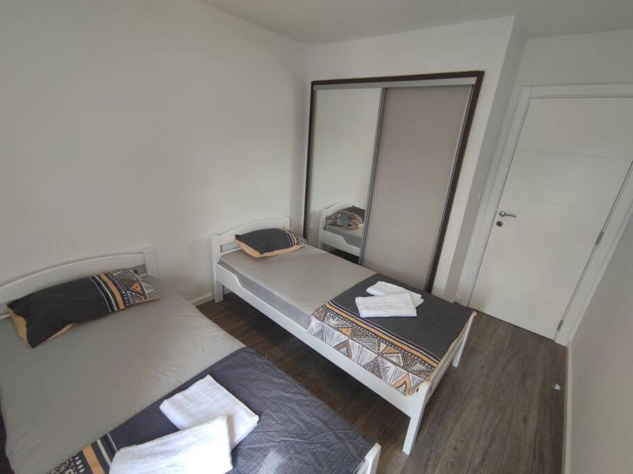 Two-Bedroom Apartment - Photo 3