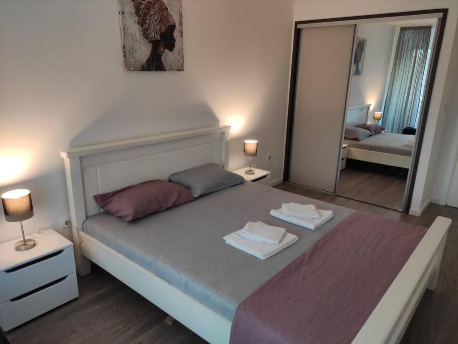 Two-Bedroom Apartment - Photo 13