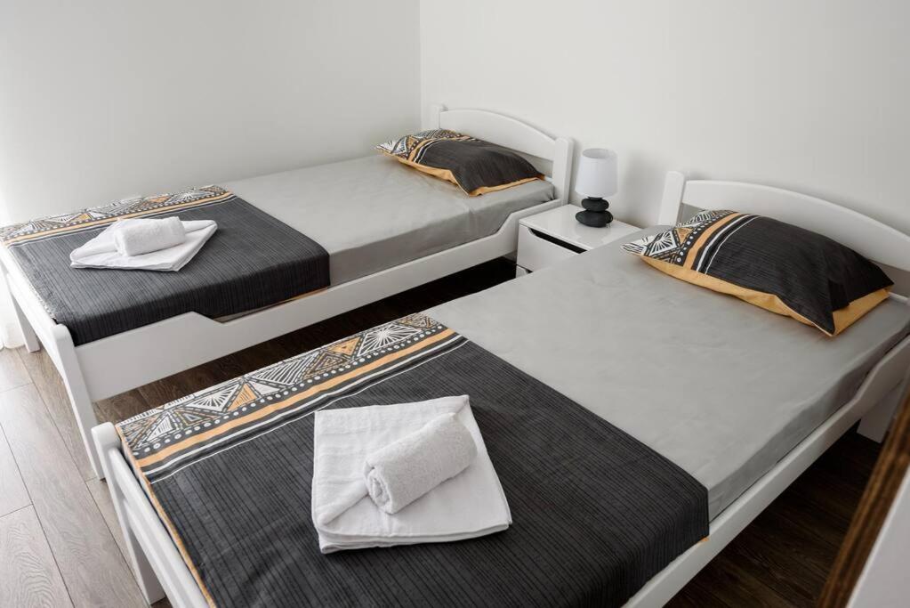 Two-Bedroom Apartment - Photo 40