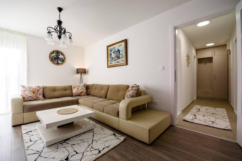 Two-Bedroom Apartment - Photo 44