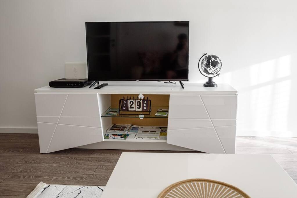 Two-Bedroom Apartment - Photo 47