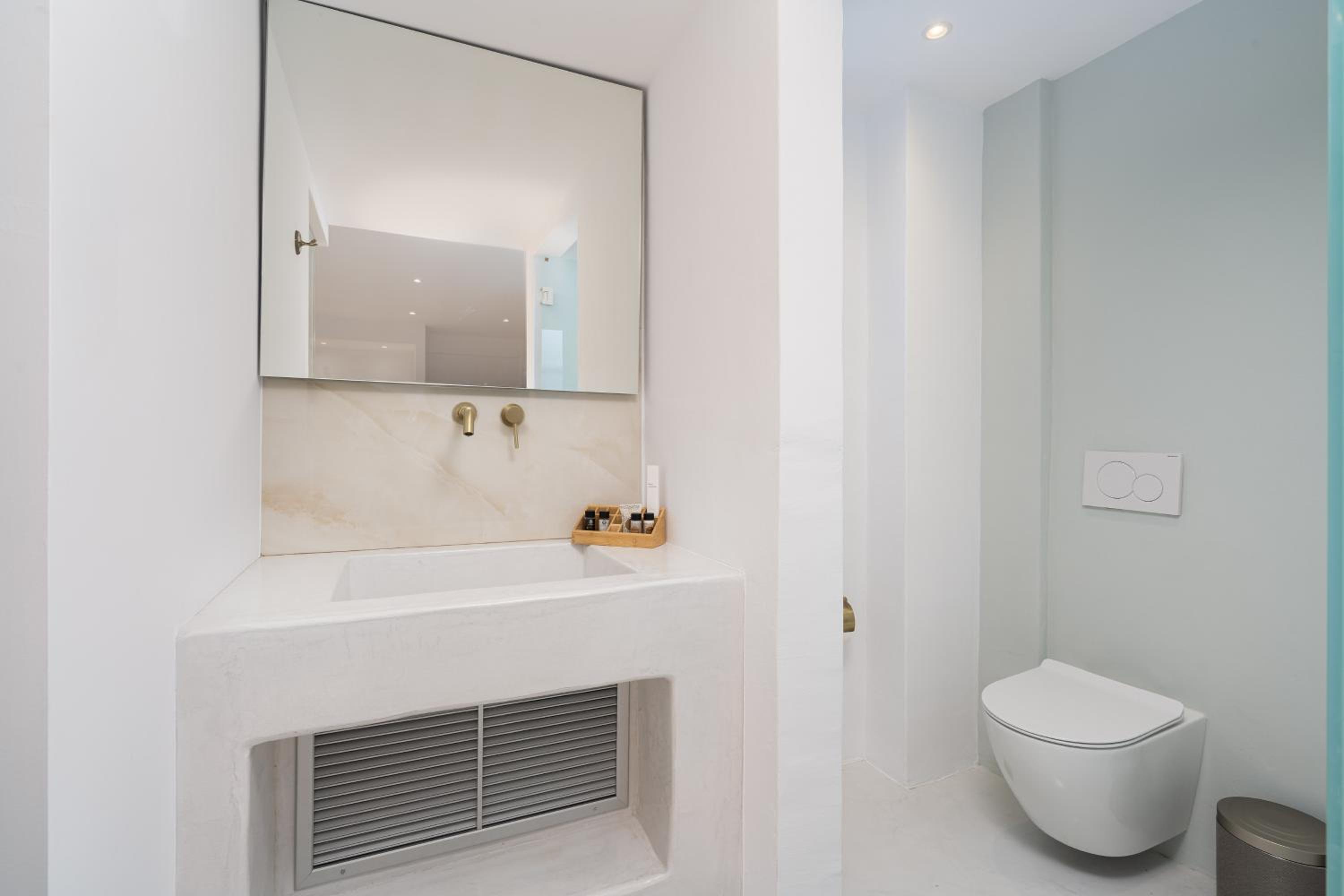 Suite with Sea View, Private Jacuzzi & Steam Room - A3 - Photo 11