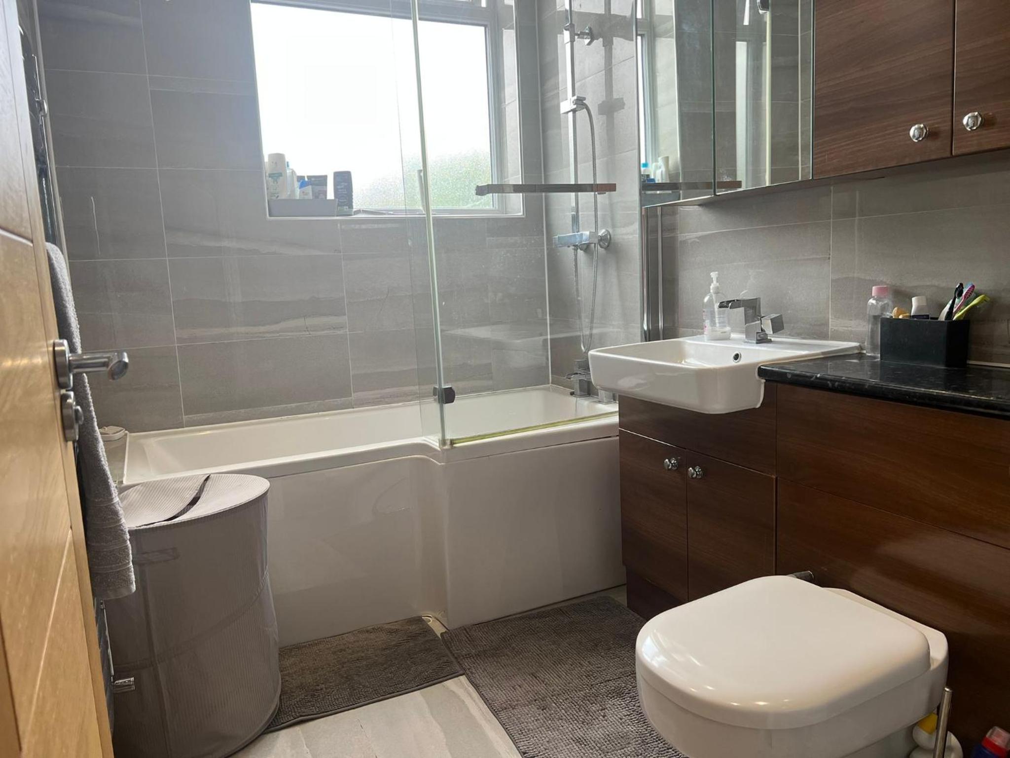 Budget Double Room photo 3