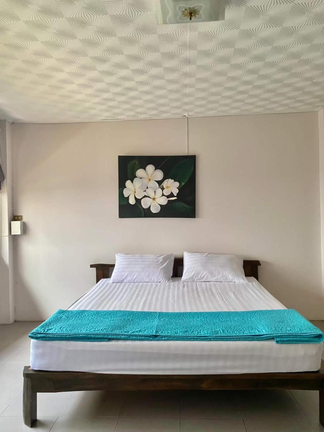 Standard Double Room - Photo 1