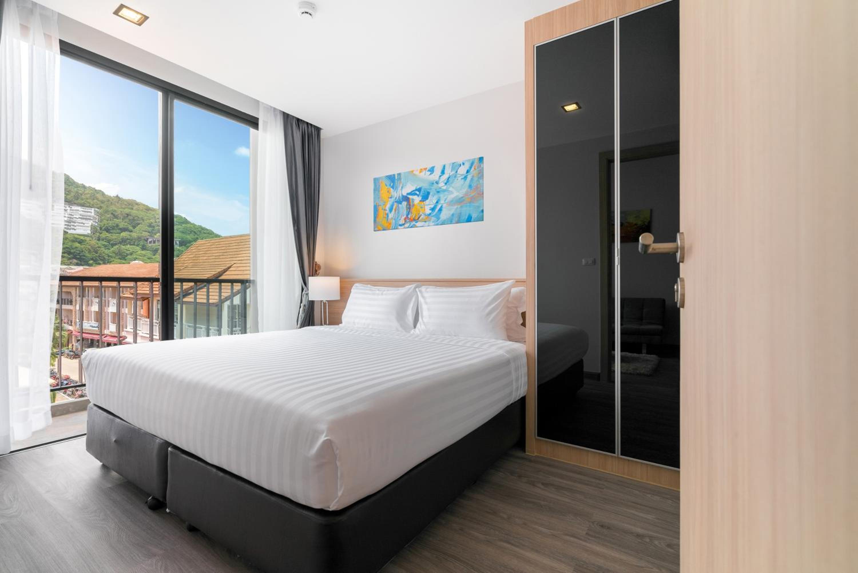 One Bedroom Deluxe photo 3