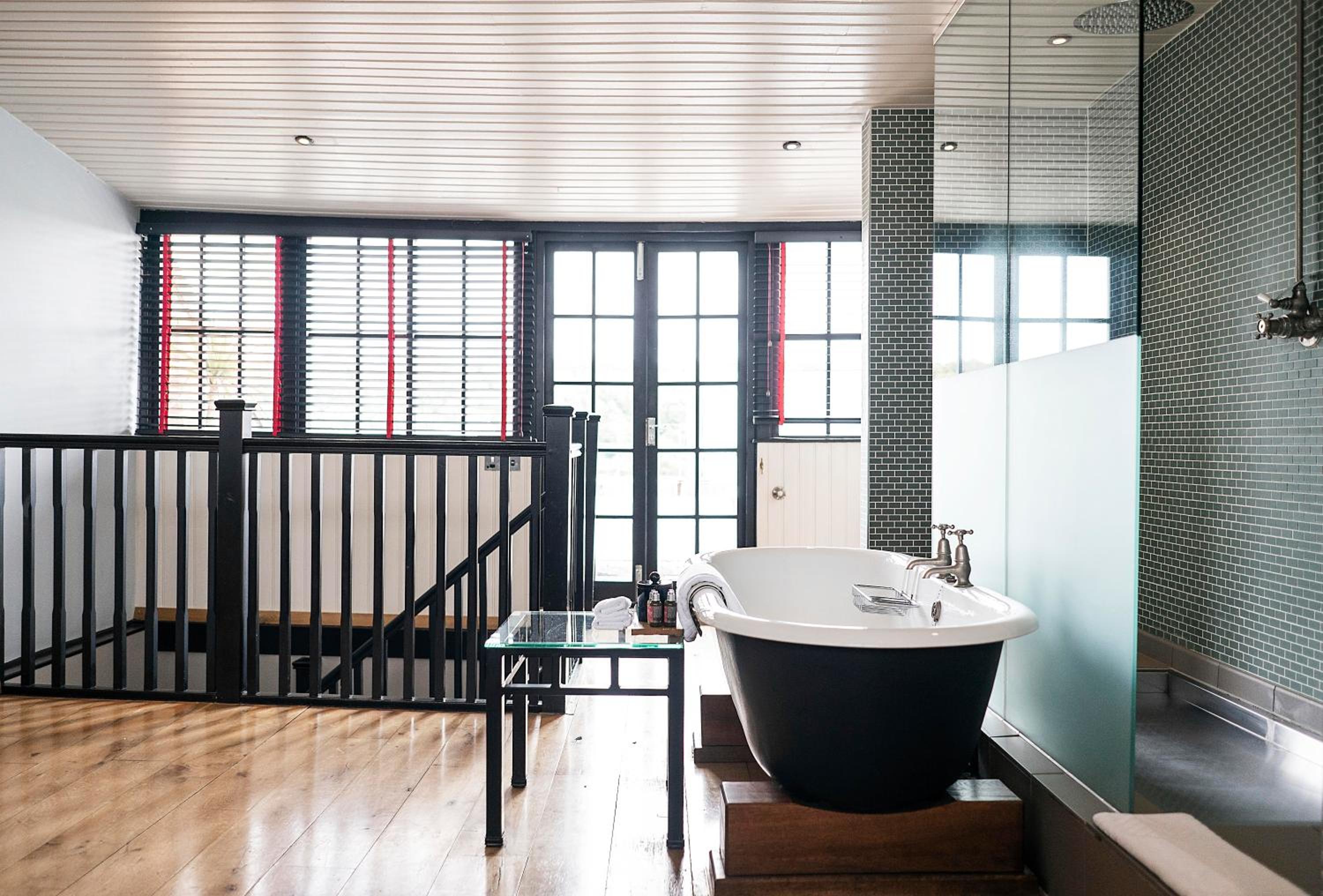 River View Signature Suite photo 3