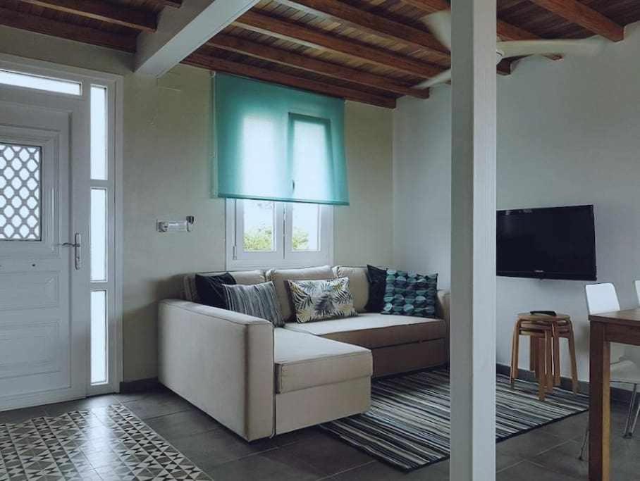 Casa de cuatro habitaciones