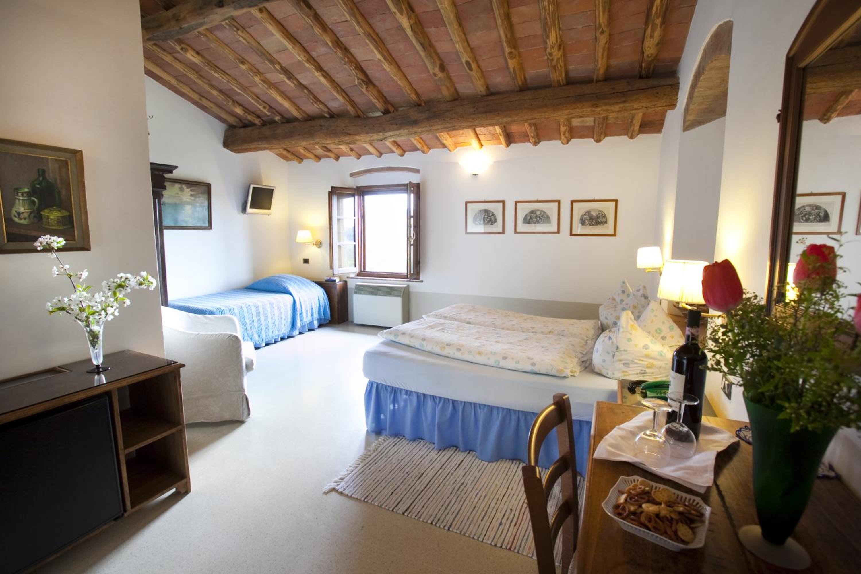 Classic Triple Room - Photo 1