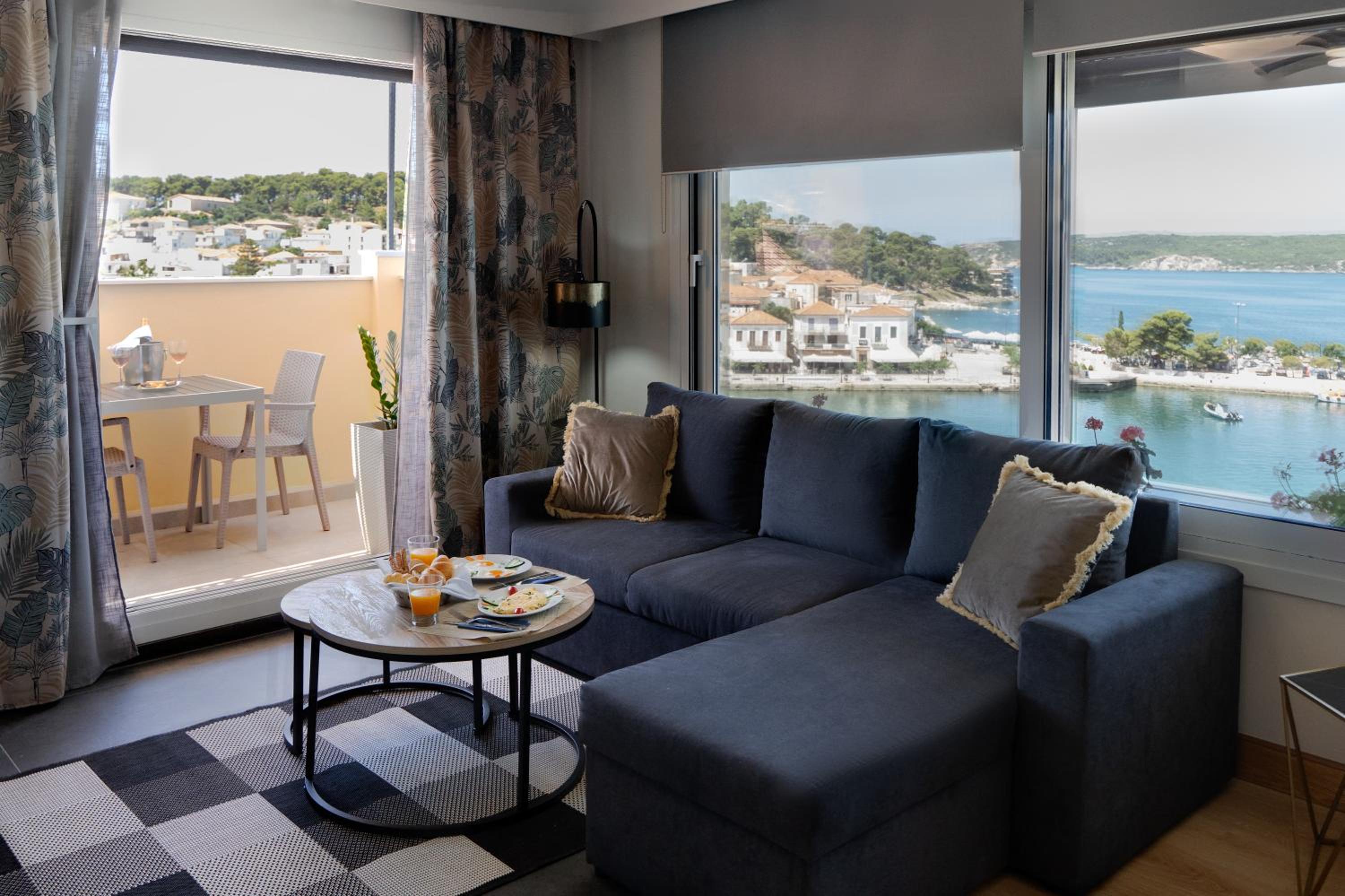 Junior Suite with Sea View photo 3
