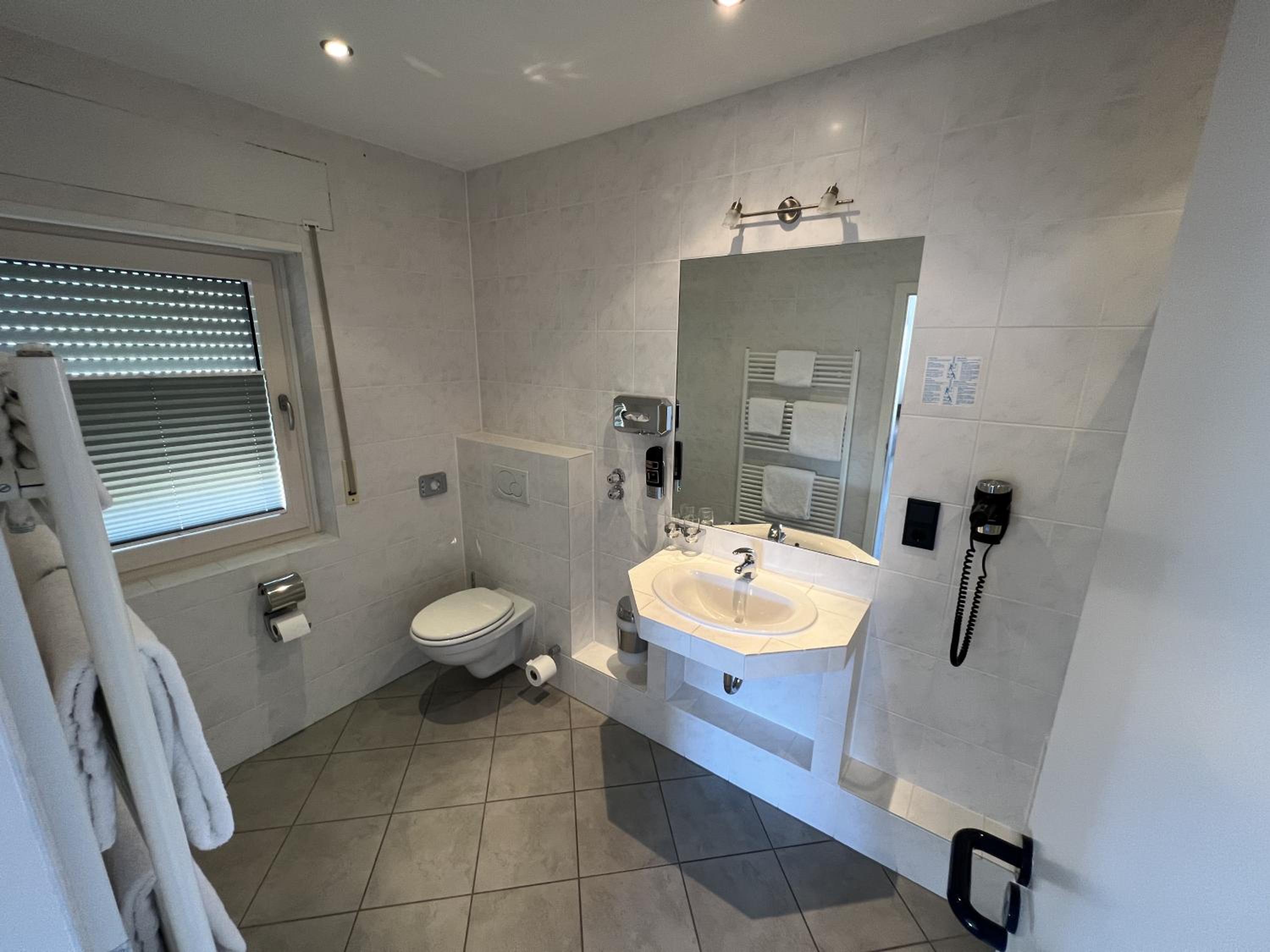 Triple Room - Photo 5