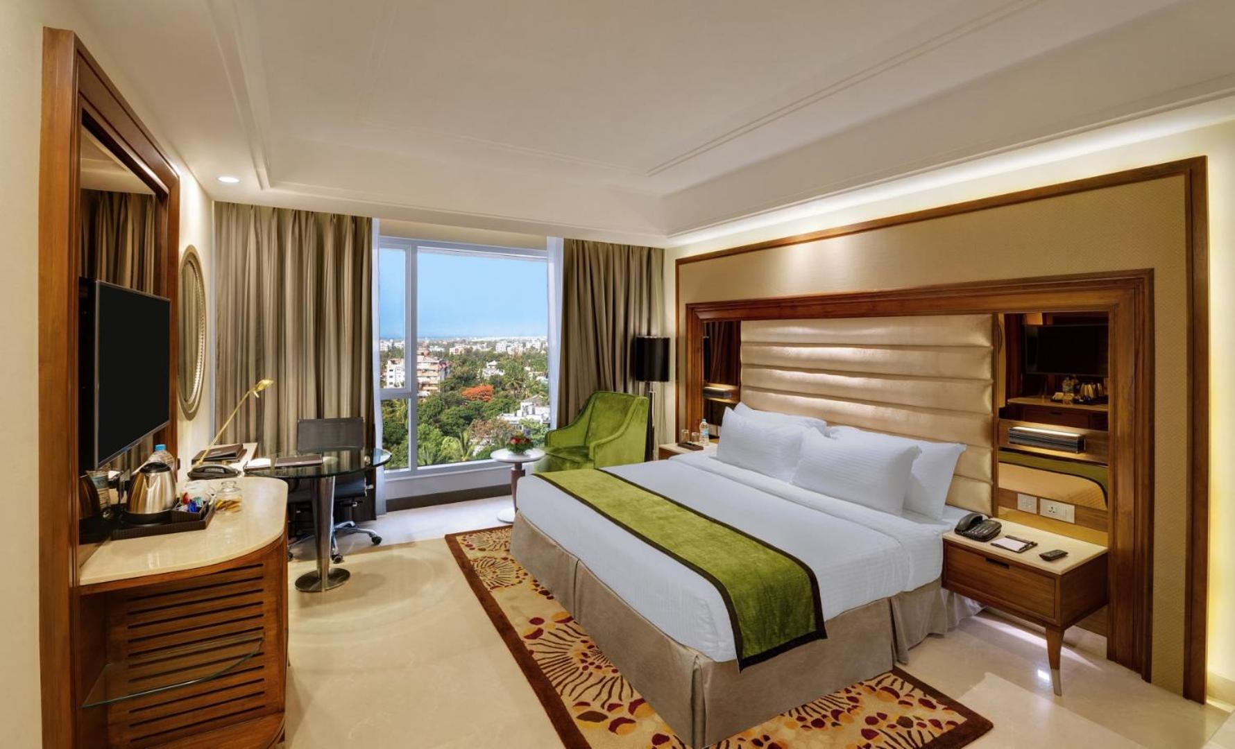 Executive Room Queen Bed