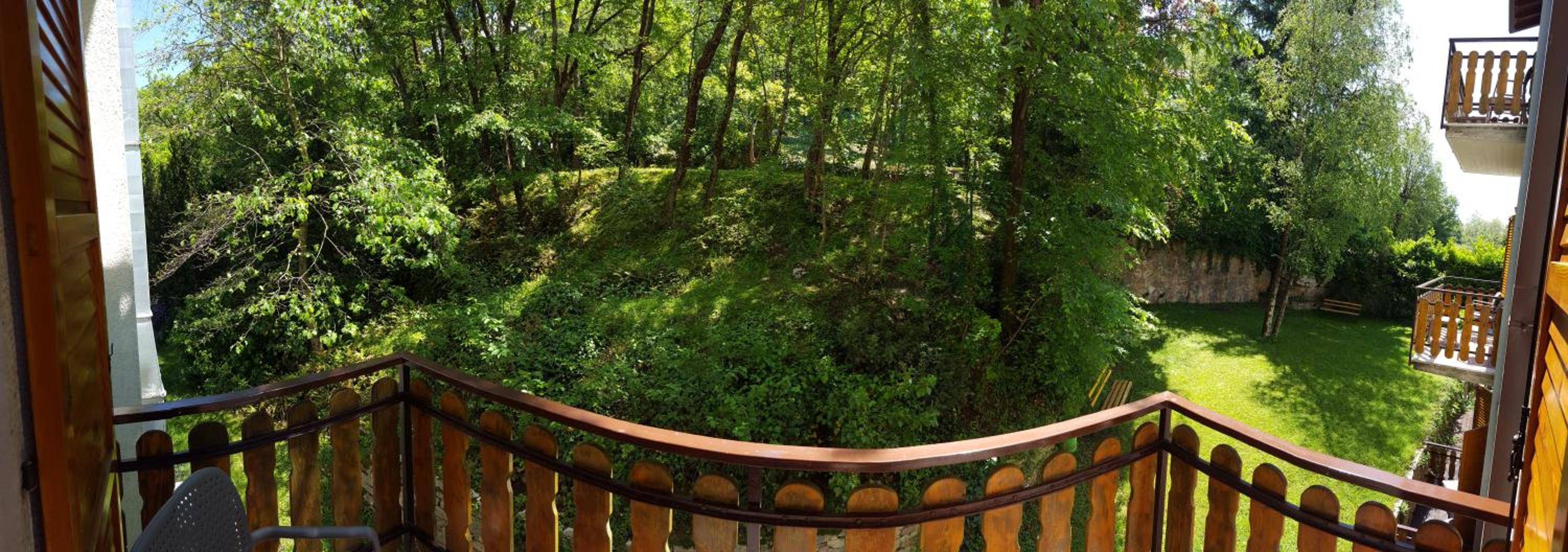 Double or Twin Room with Garden View photo 3