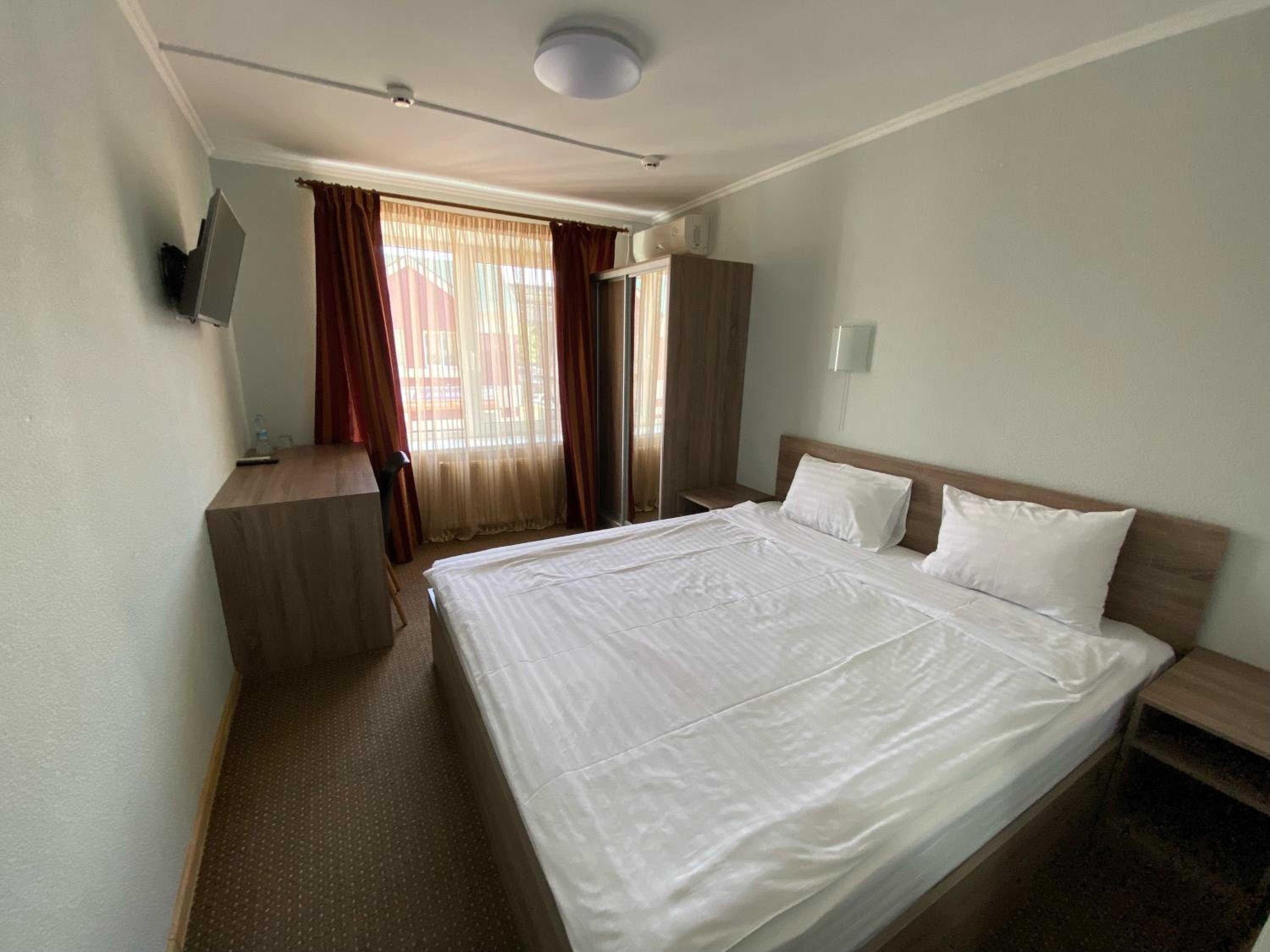 Standard Double Room photo 3