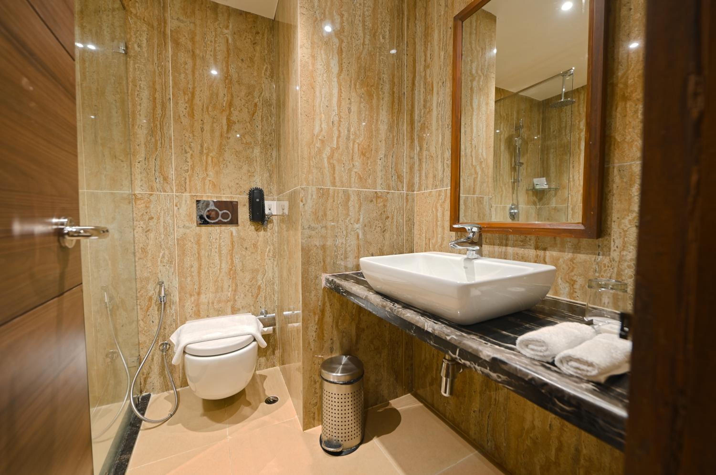 Superior Double or Twin Room photo 2