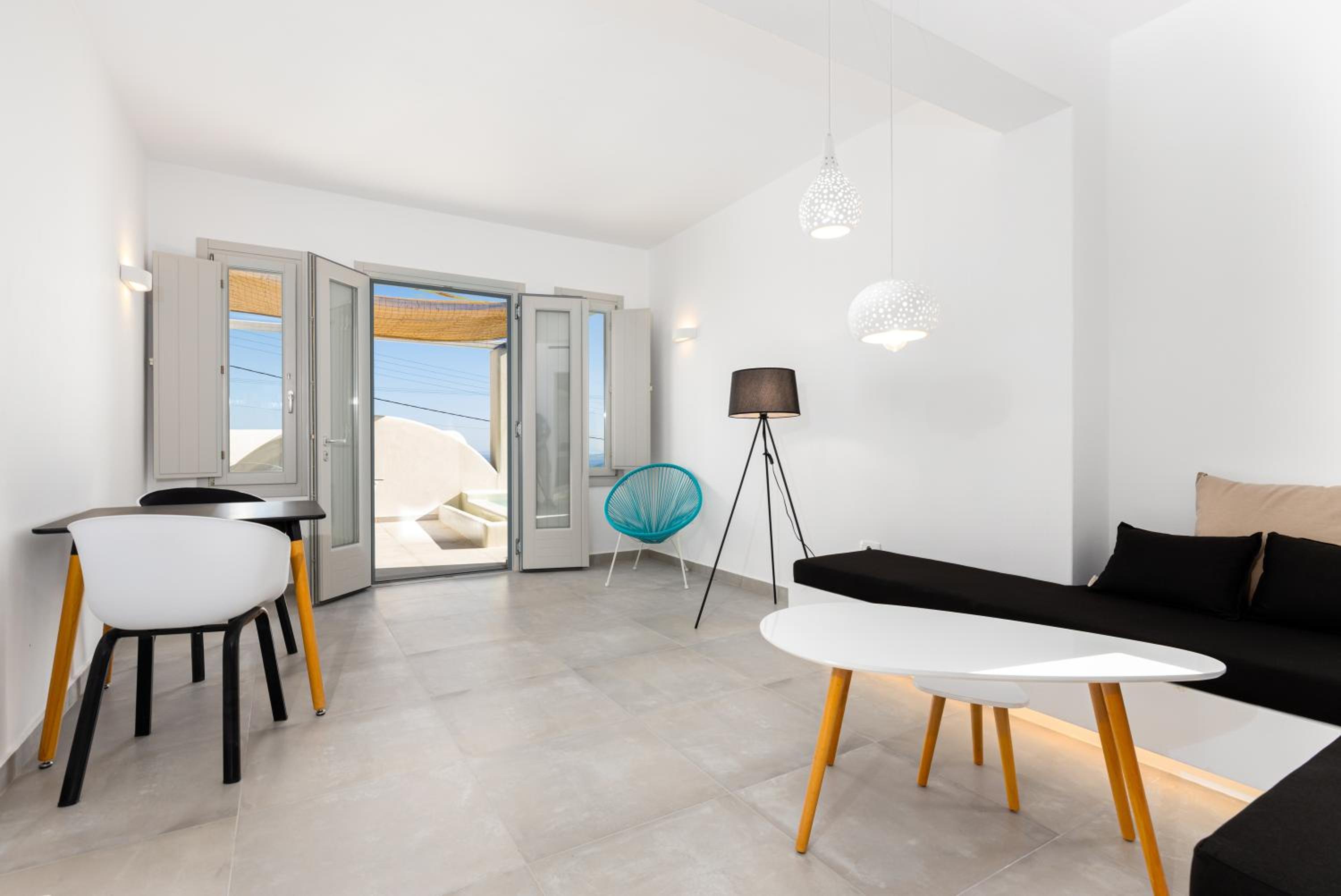 Executive Suite With Private Pool - Photo 7