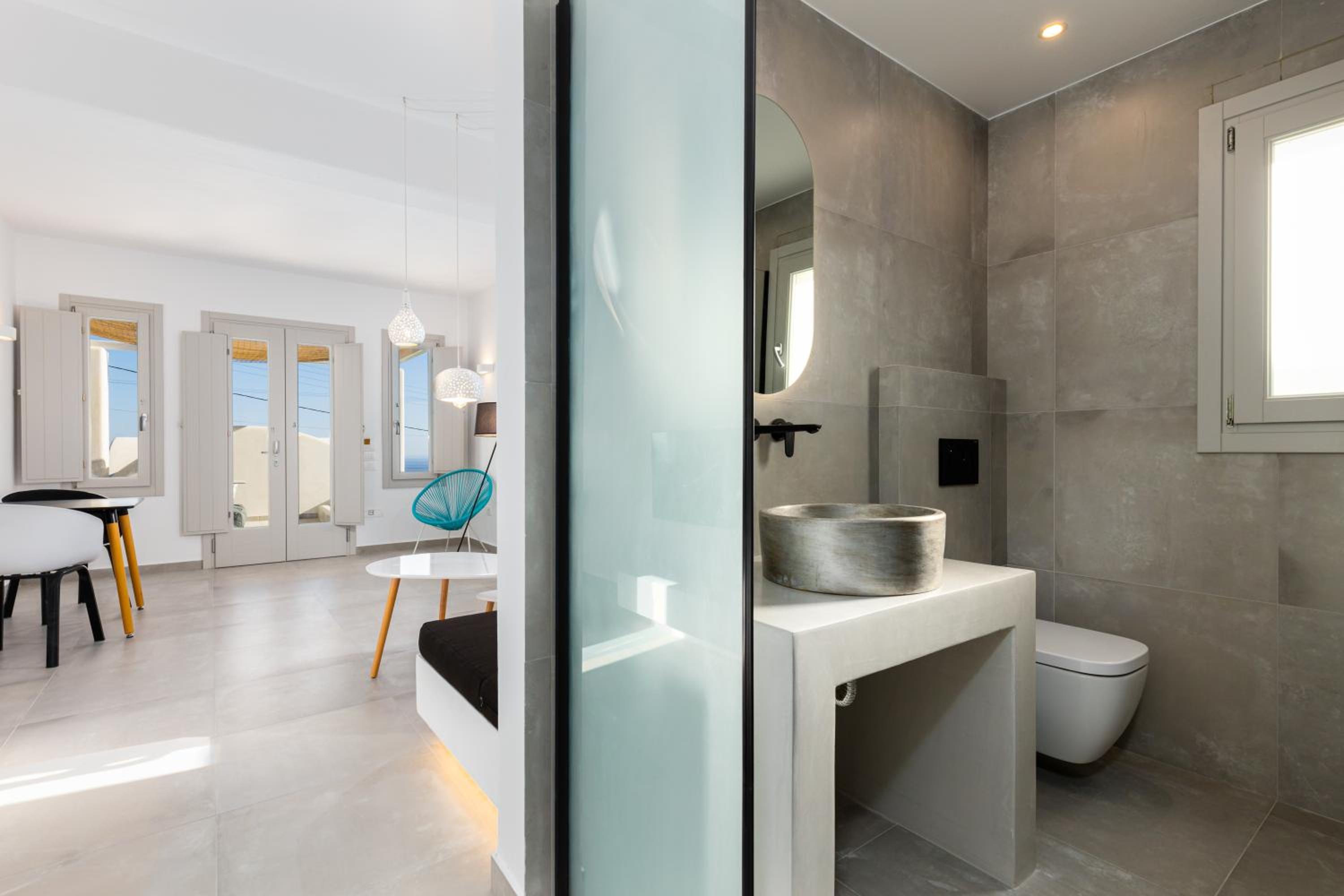 Executive Suite With Private Pool - Photo 10