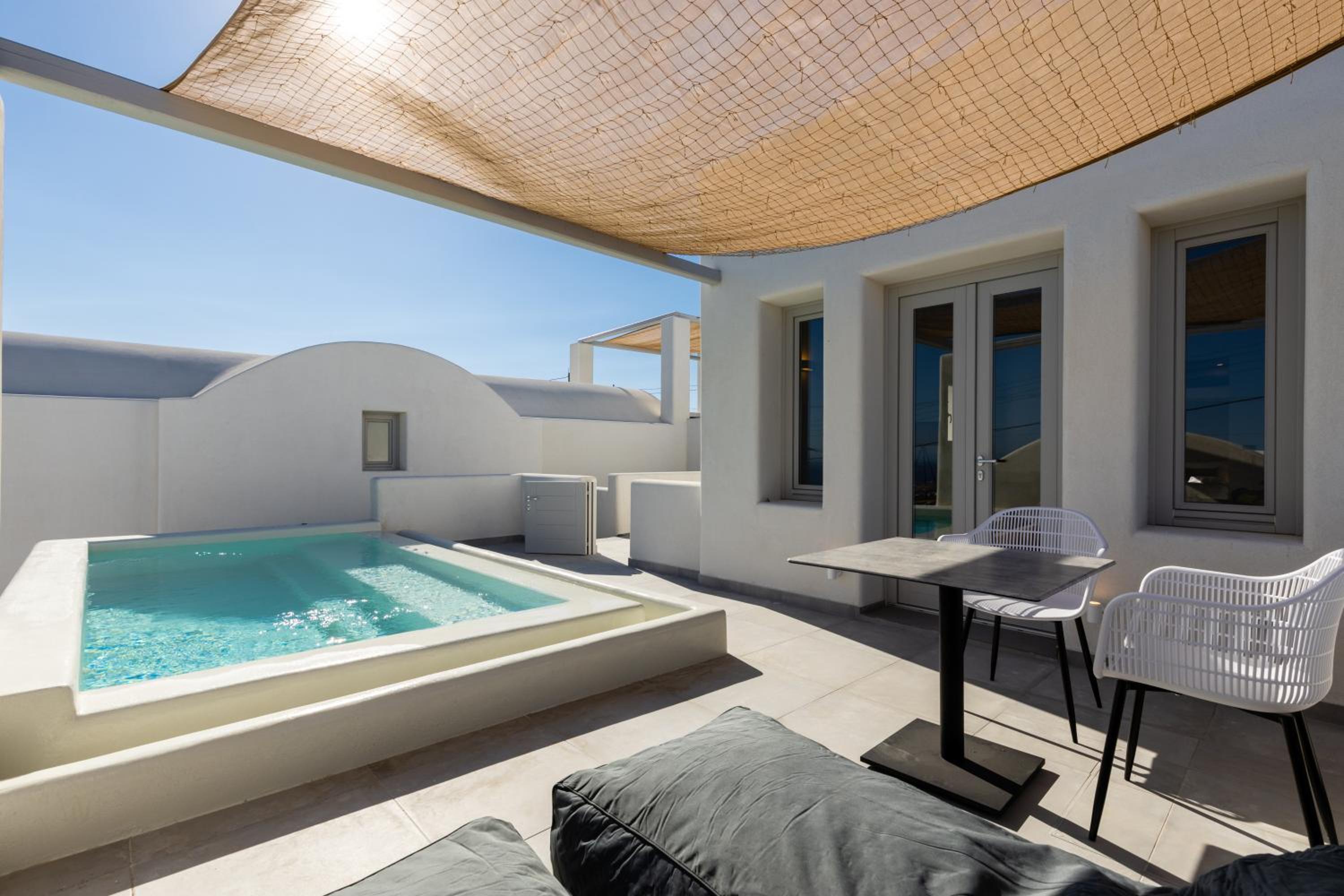 Executive Suite With Private Pool - Photo 24