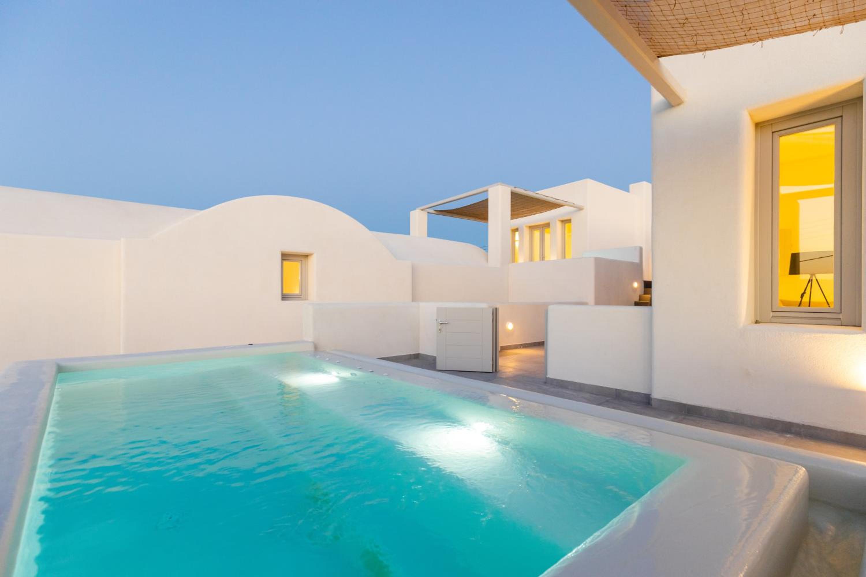 Executive Suite With Private Pool - Photo 28