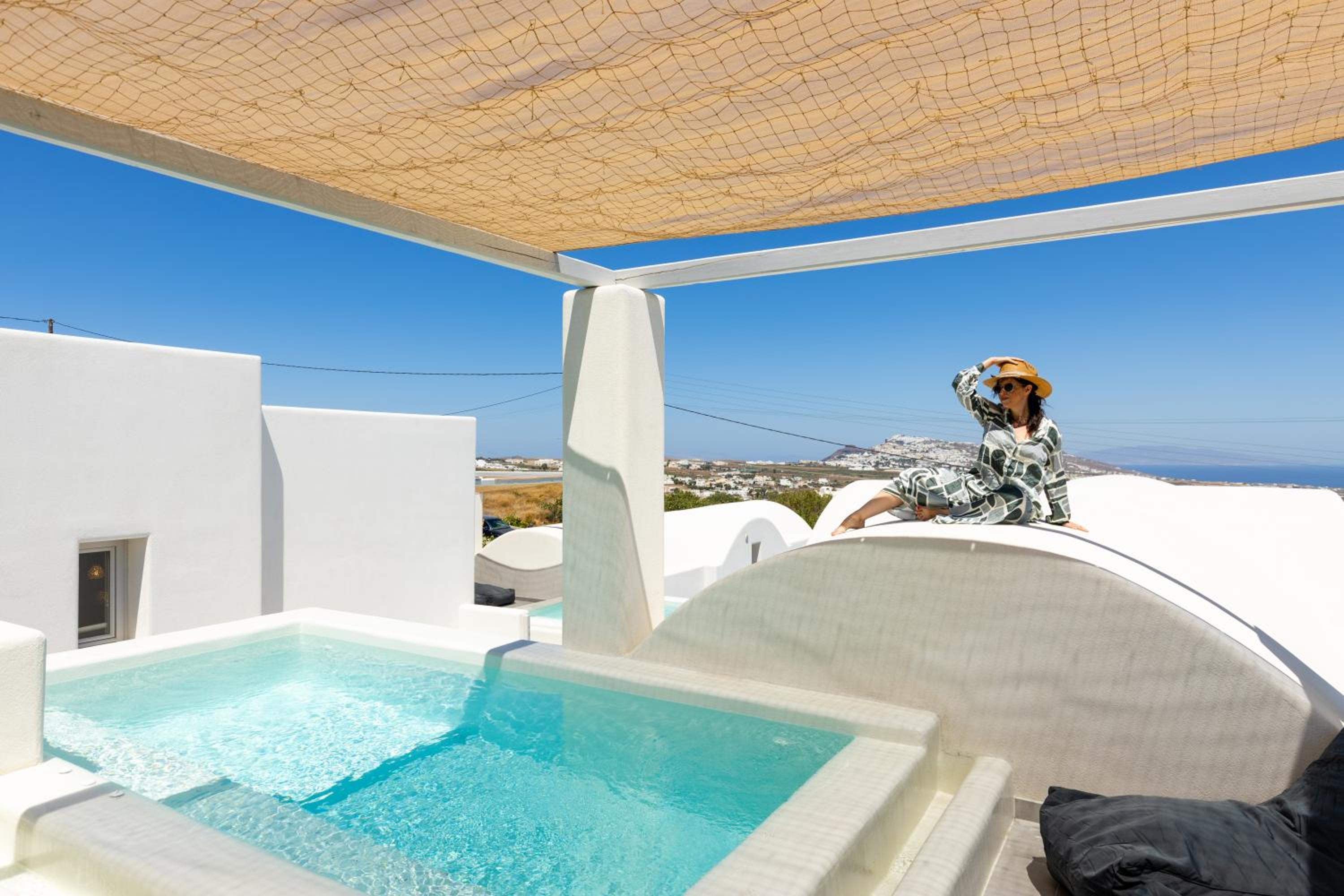 Executive Suite With Private Pool - Photo 29