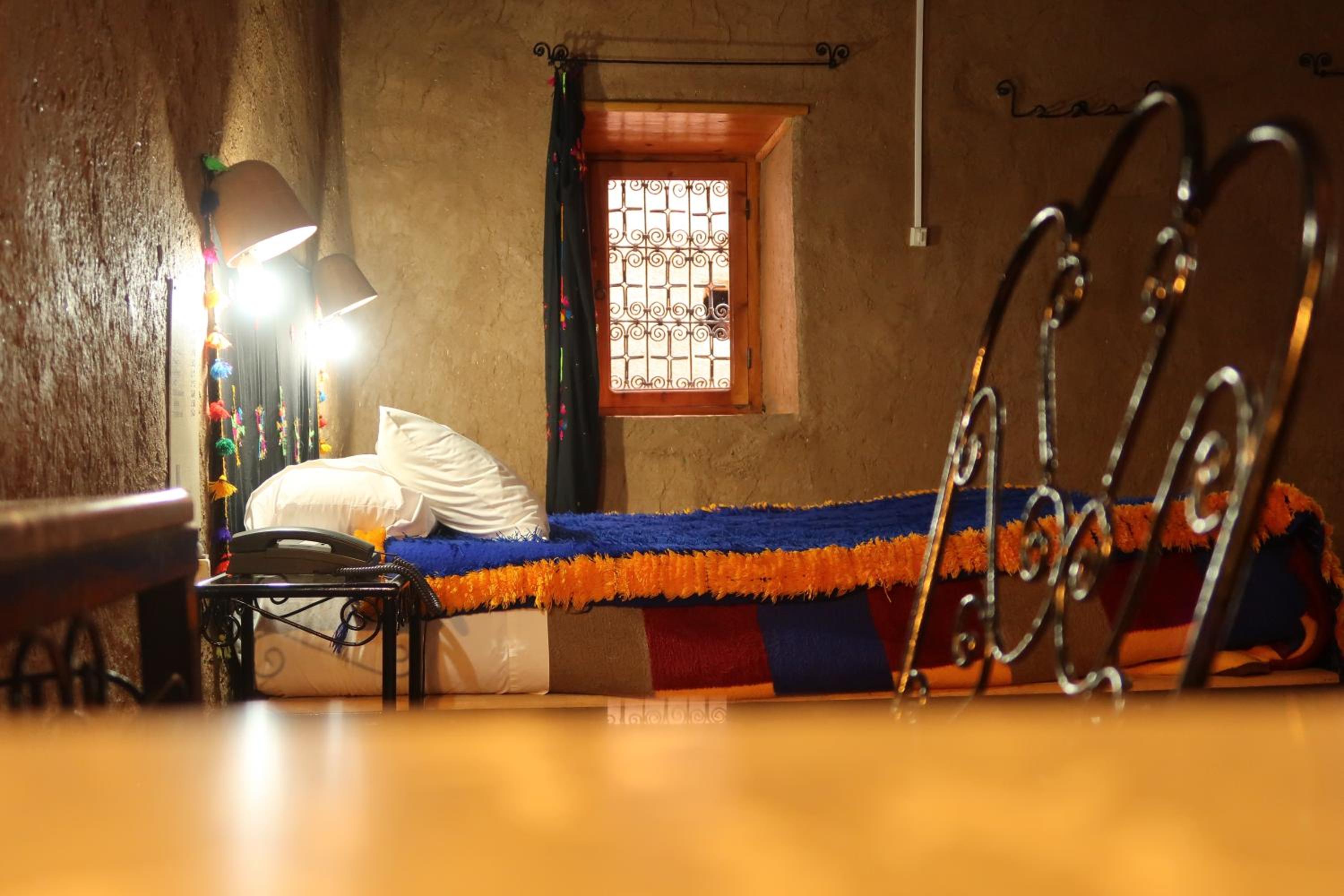 Double Room - Photo 16